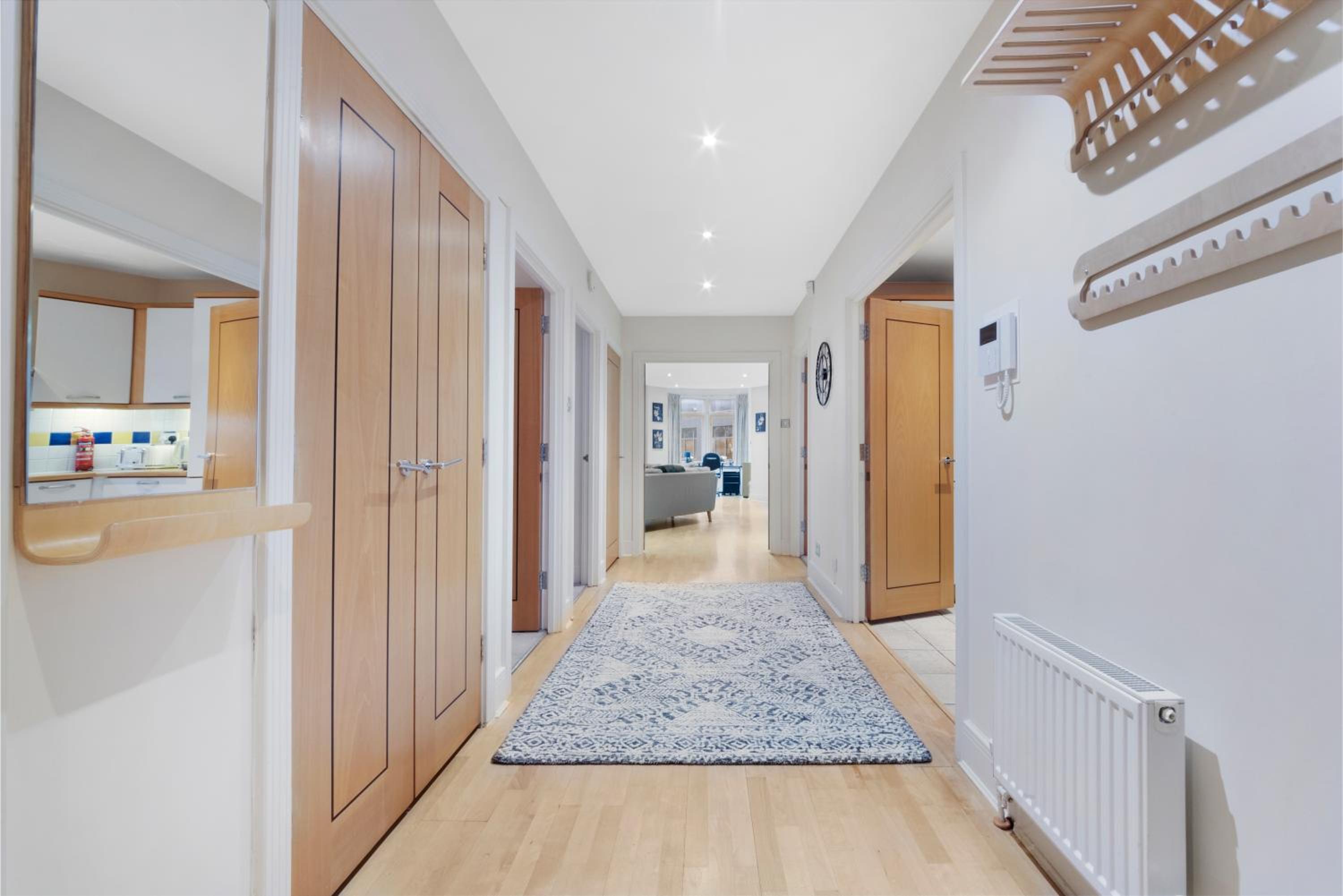 Farringdon Penthouse Spacious 3 Bedroom 2 Bath