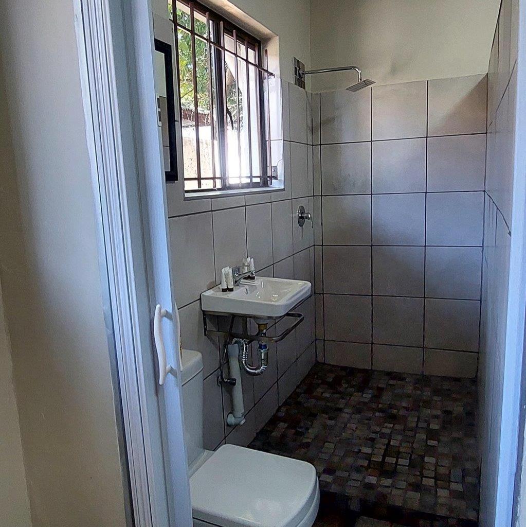 Adhara Guesthouse