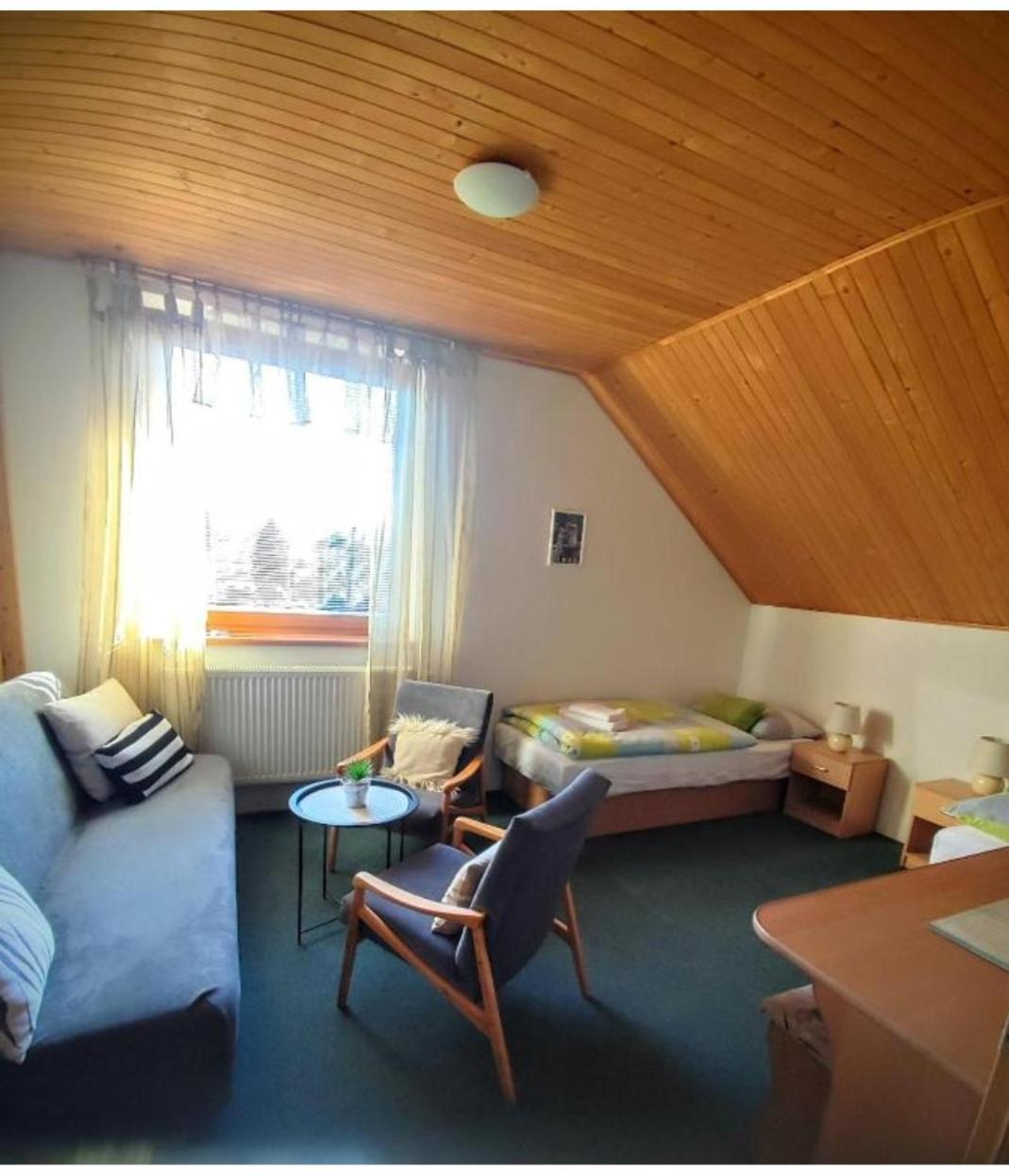 Privat Maria view 4