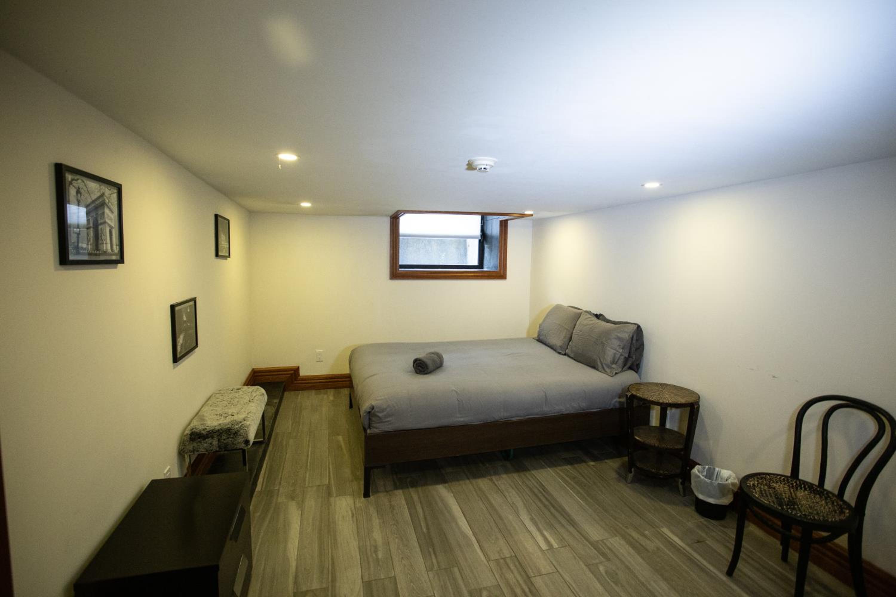 Luxury Downtown Montréal Apartment, 2 BR-2BA, Free Wifi