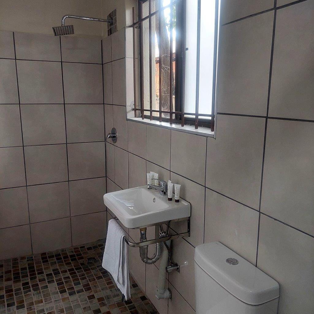 Adhara Guesthouse