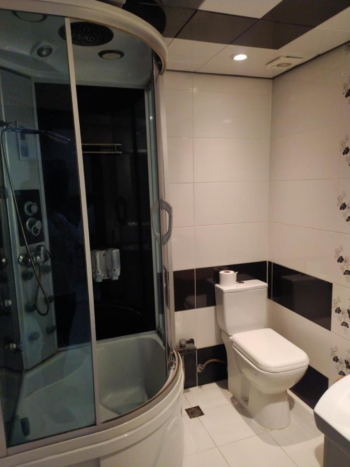 Prestige Boutique Hotel - Nizami street, Baku view 5