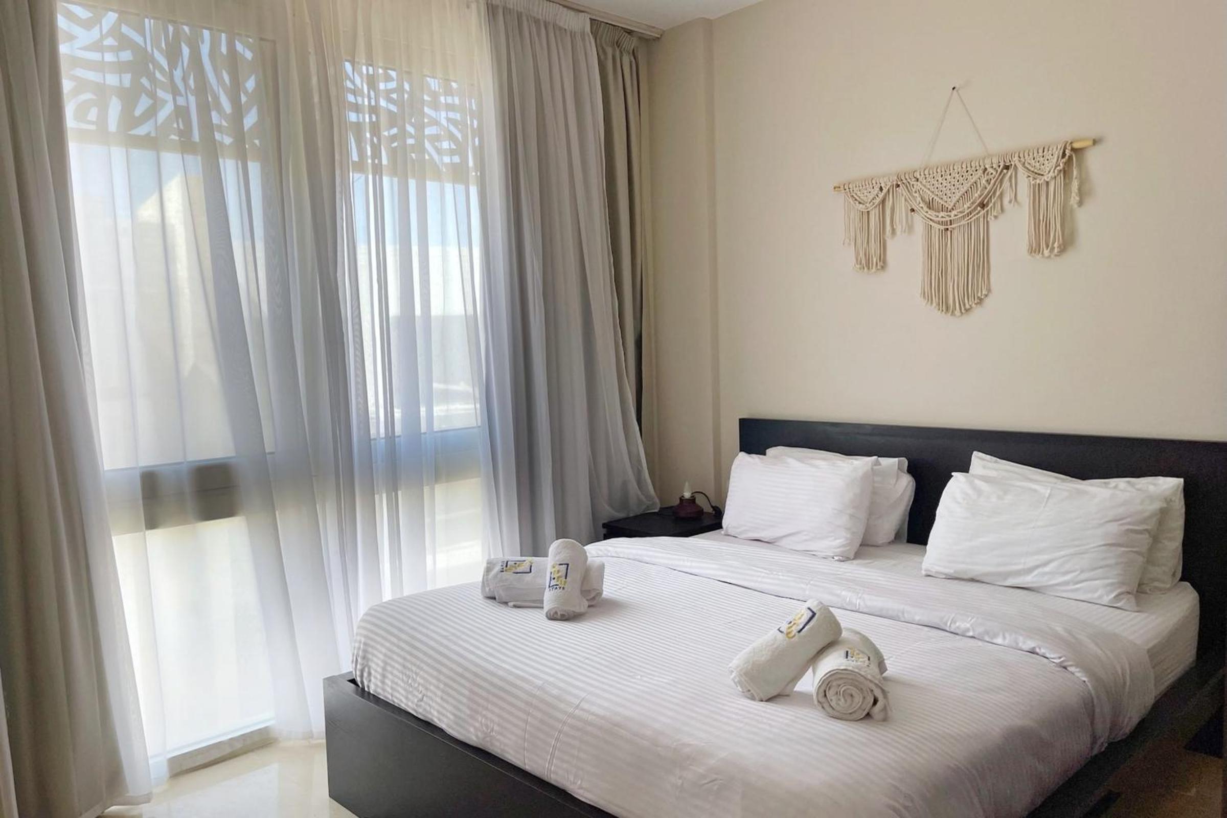 Minimal & Mere 1 BDR Mangroovy Free Beach & Pool