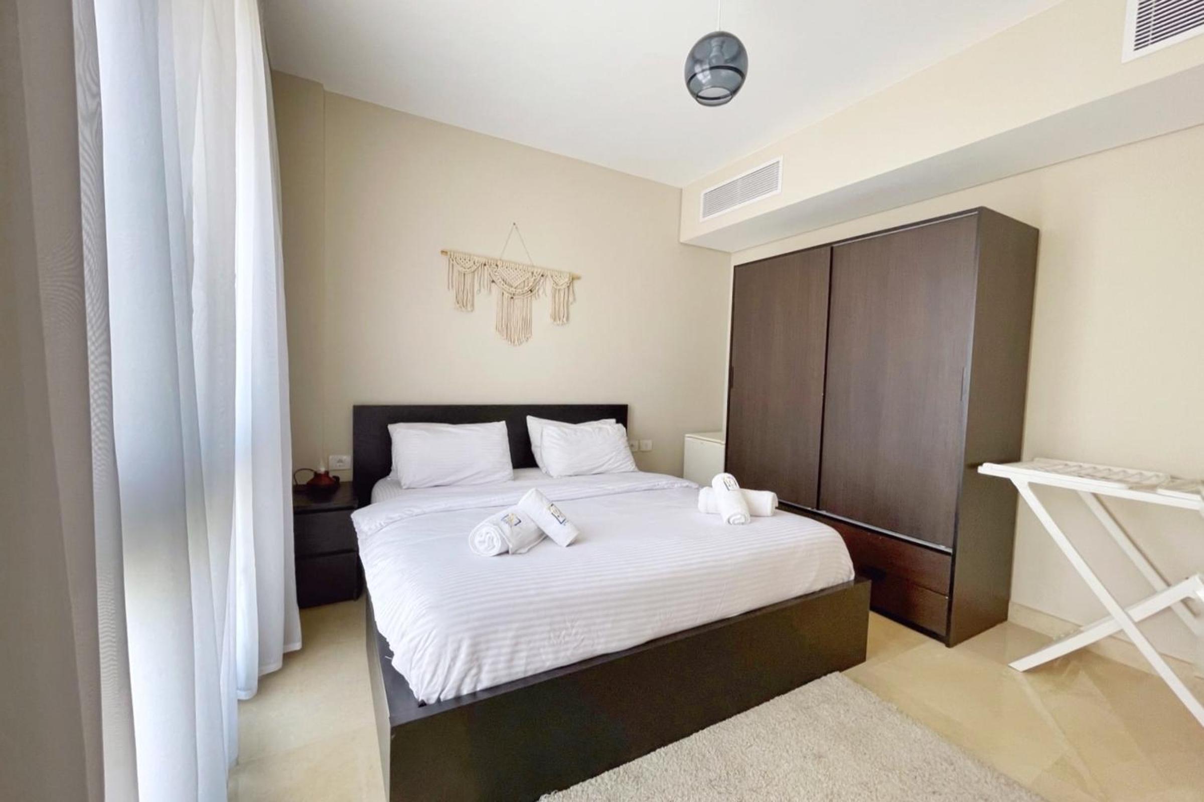 Minimal & Mere 1 BDR Mangroovy Free Beach & Pool