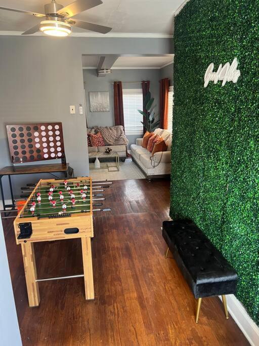 Midtown Retreat, 4mi to Downtown & Large Private Deck view 3