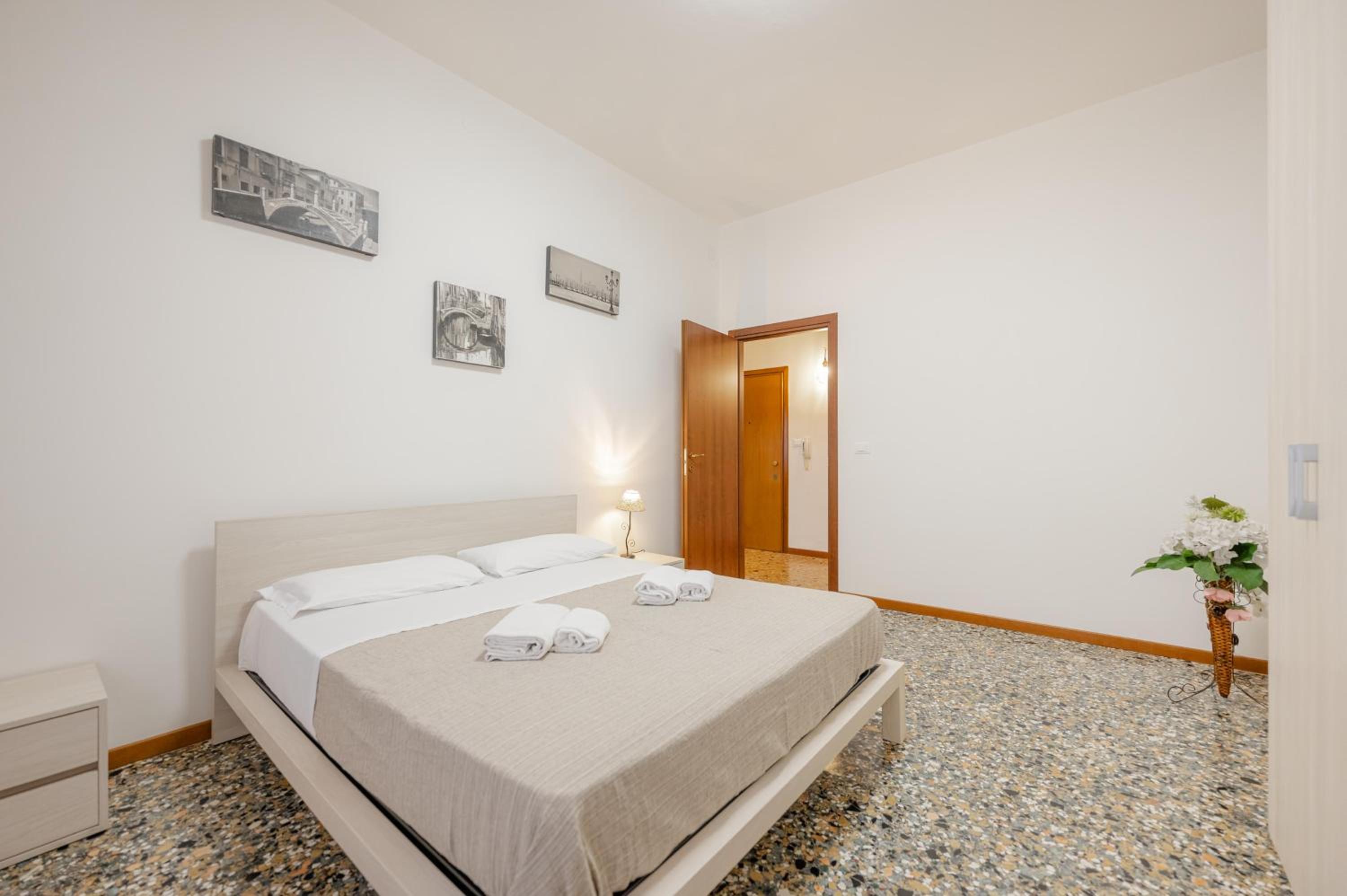 Tatiana Flat - 10 minutes to Venice - Mestre Train Station - Free Parking