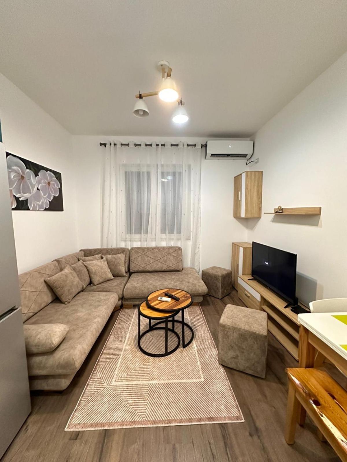 Rose Apartament City Center Tirana