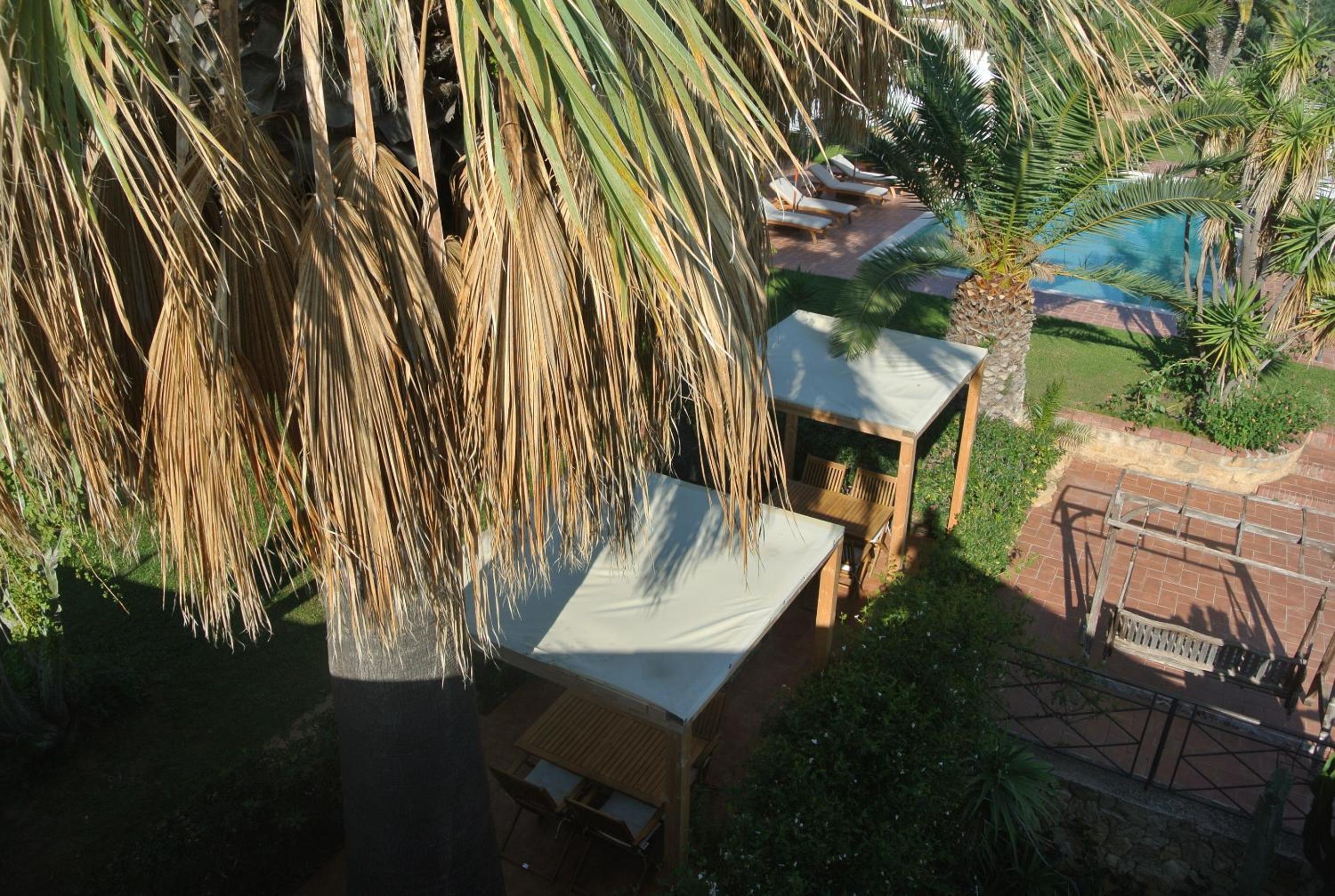 Villa Carlotta Resort