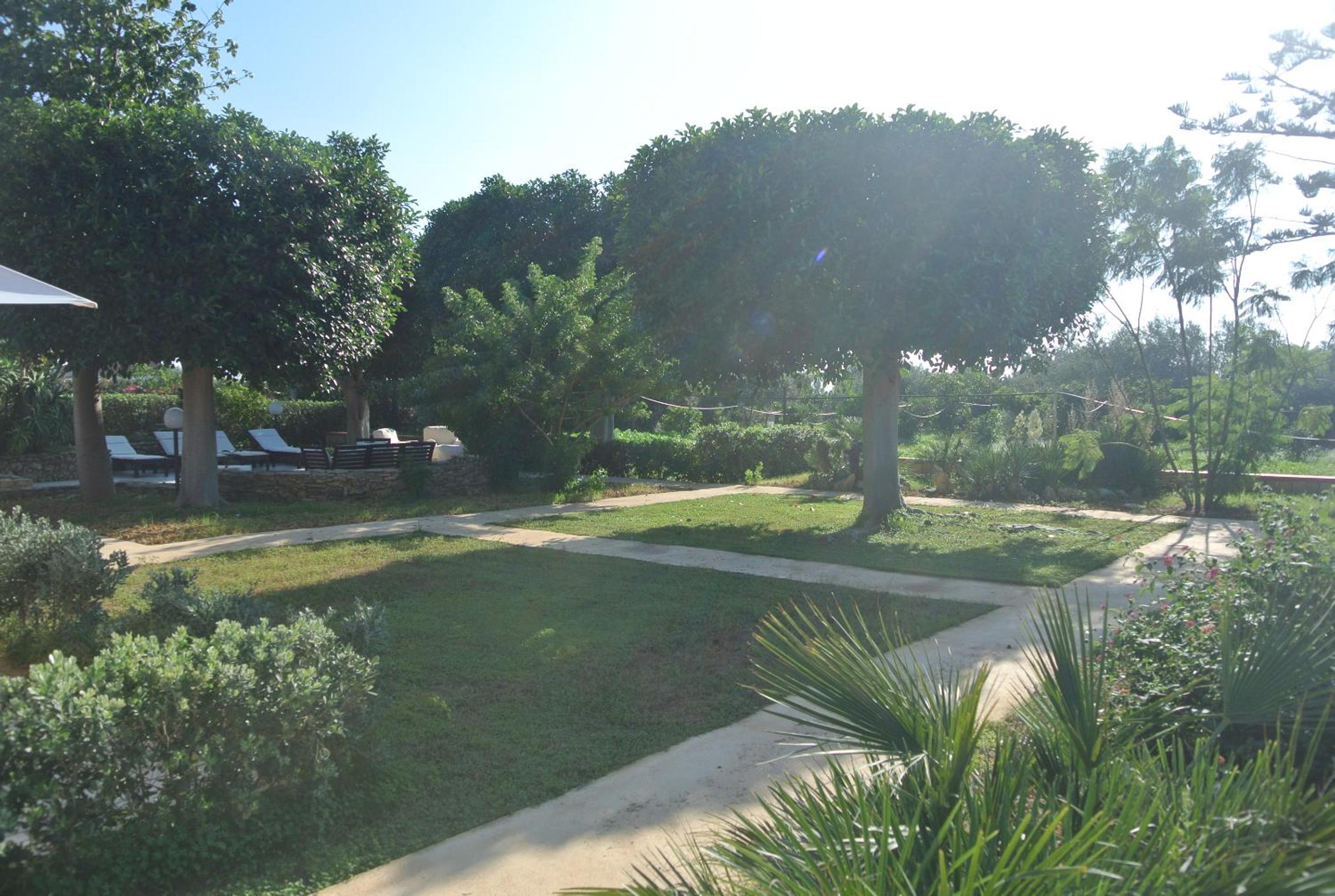 Villa Carlotta Resort