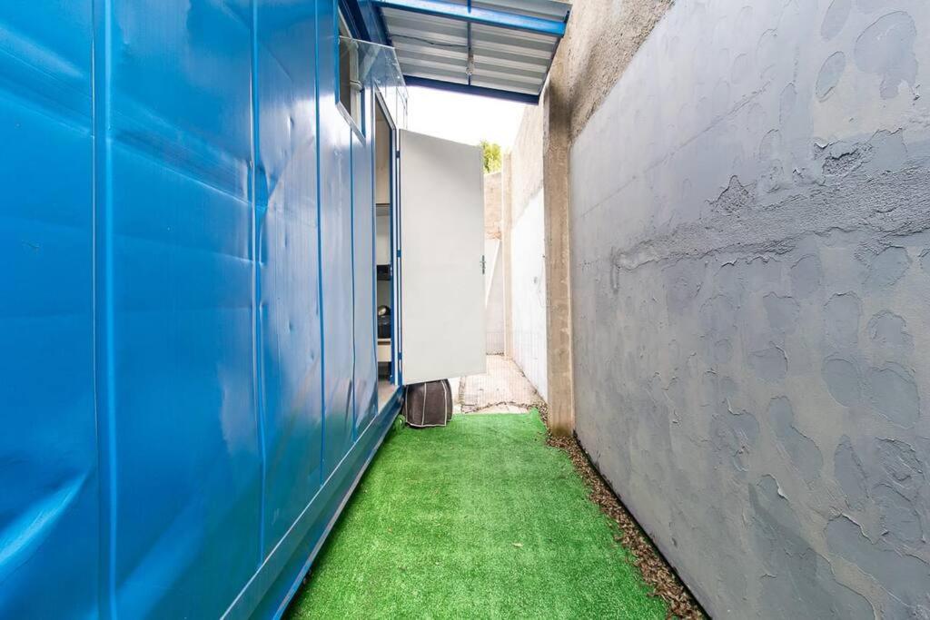 Aconchegante Studio Container-CuritibaPR 150m-INC