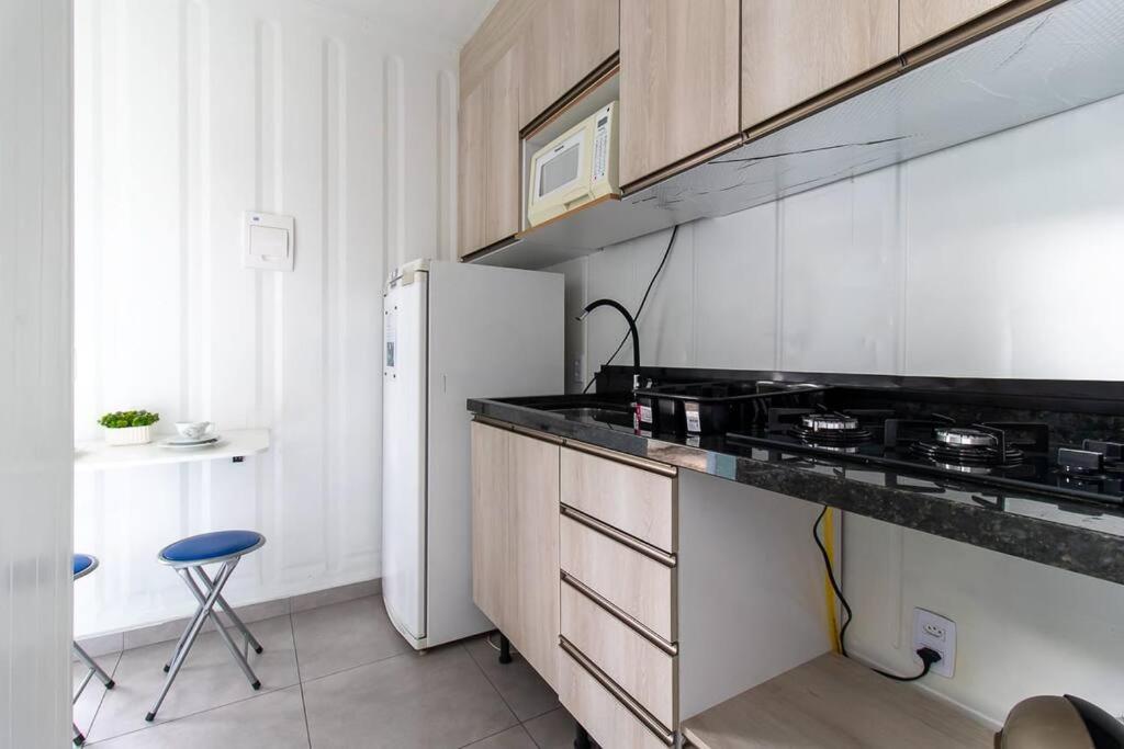 Aconchegante Studio Container-CuritibaPR 150m-INC