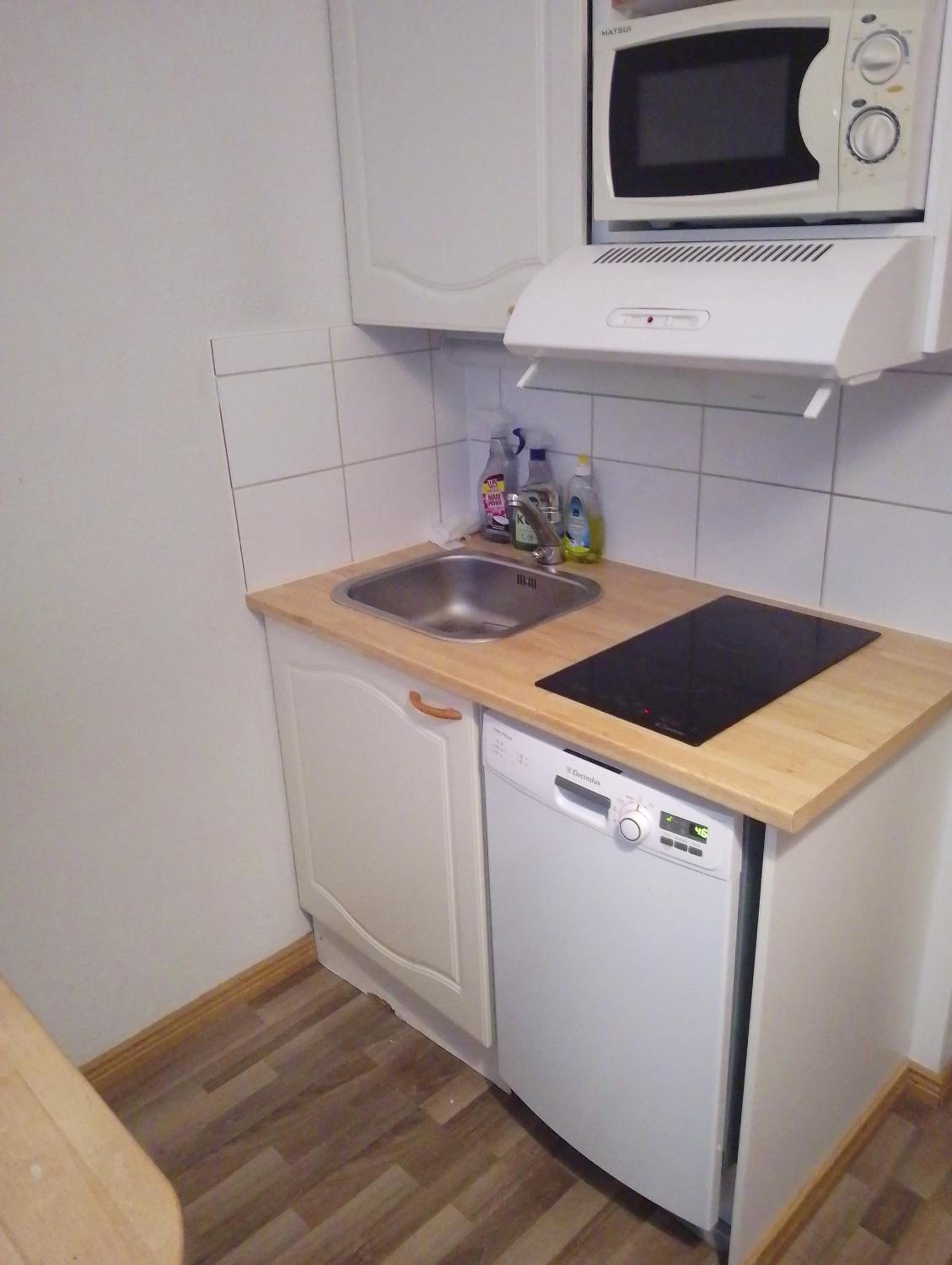 Private studio apartment Helsinki city center