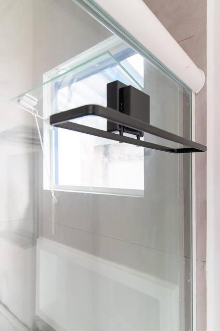 Aconchegante Studio Container-CuritibaPR 150m-INC