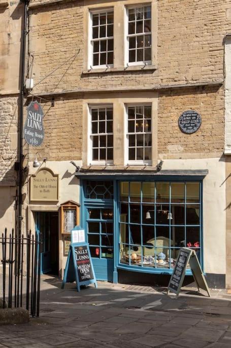 Clematis Cottage - Idyllic Village close to Bath view 2