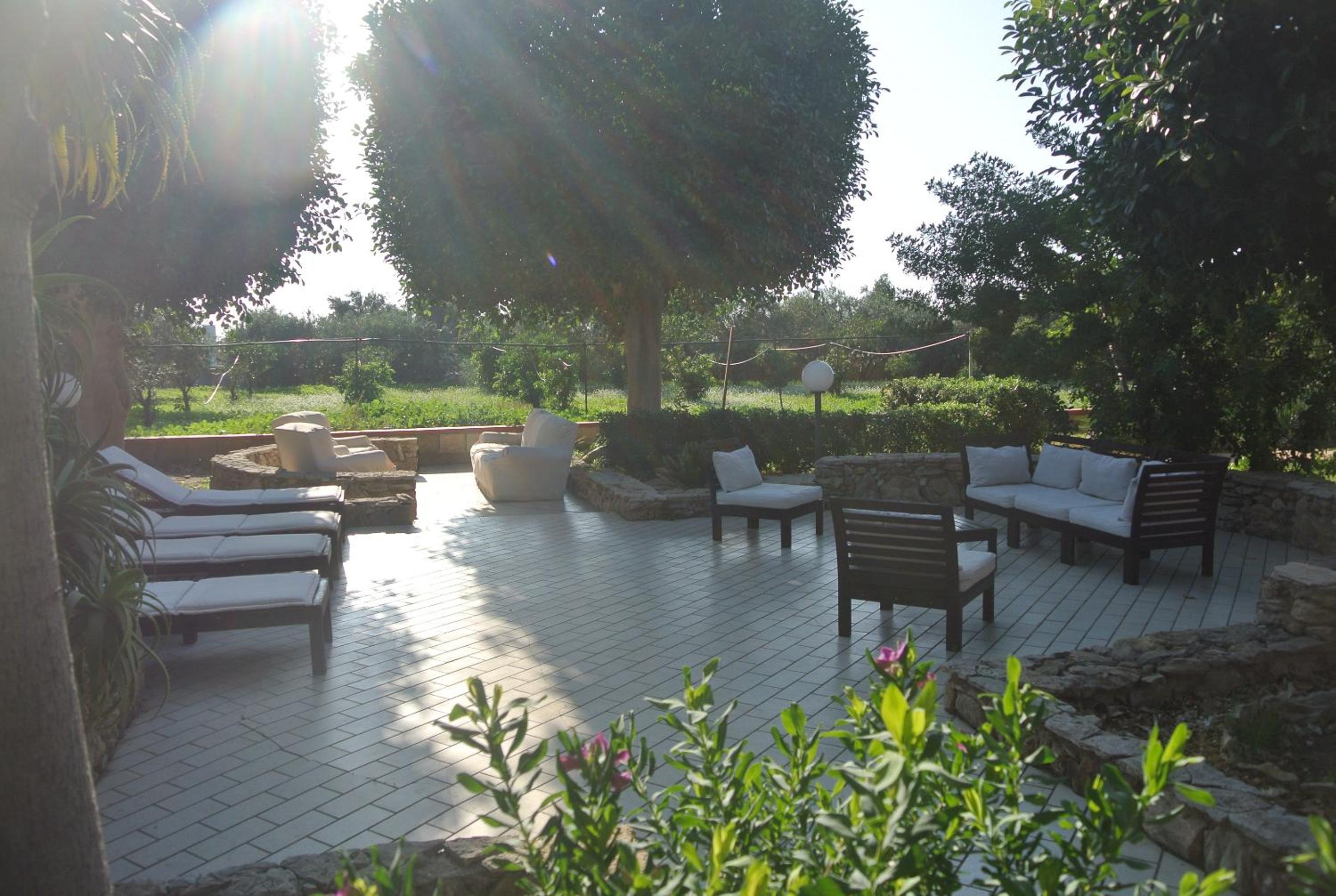 Villa Carlotta Resort
