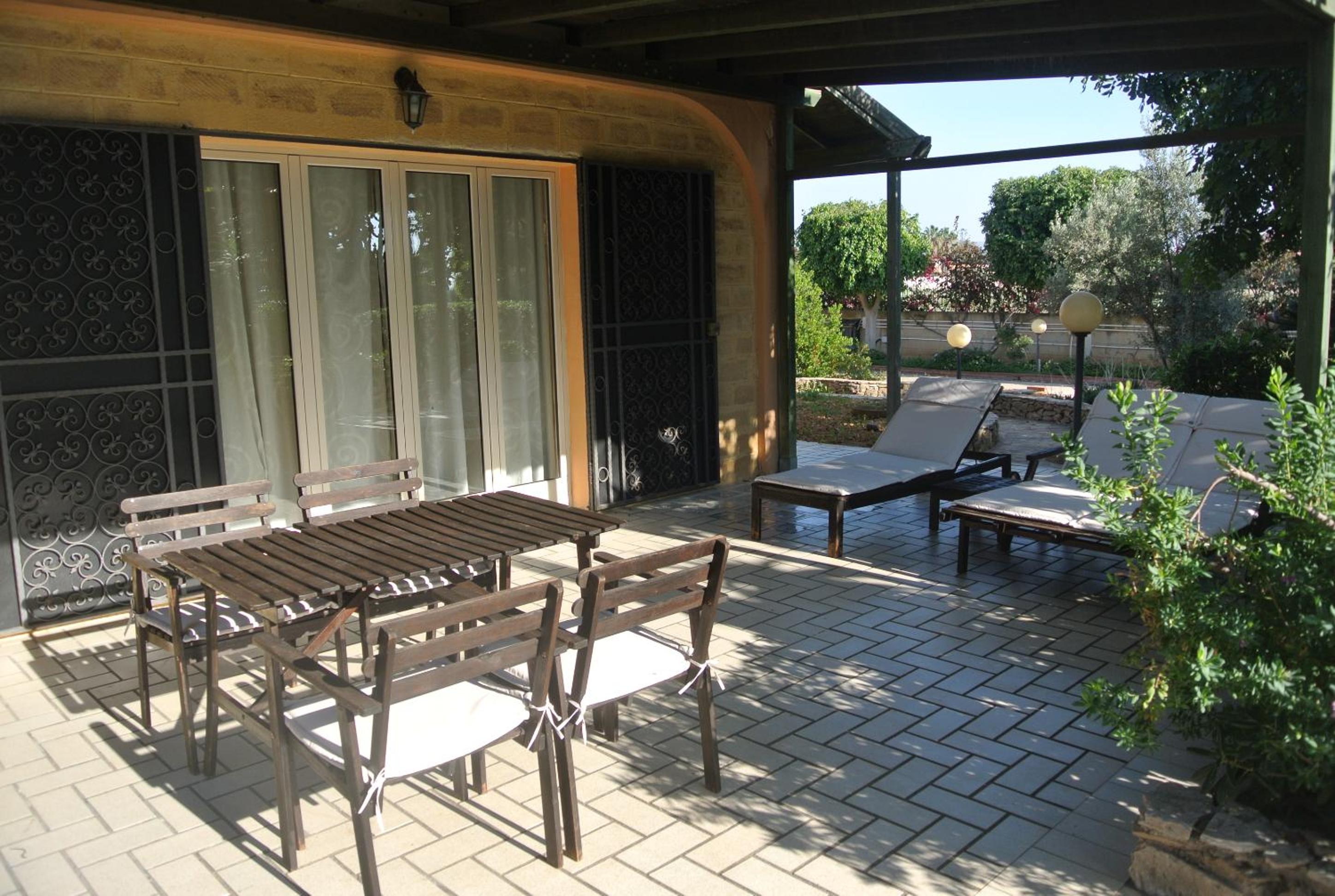 Villa Carlotta Resort