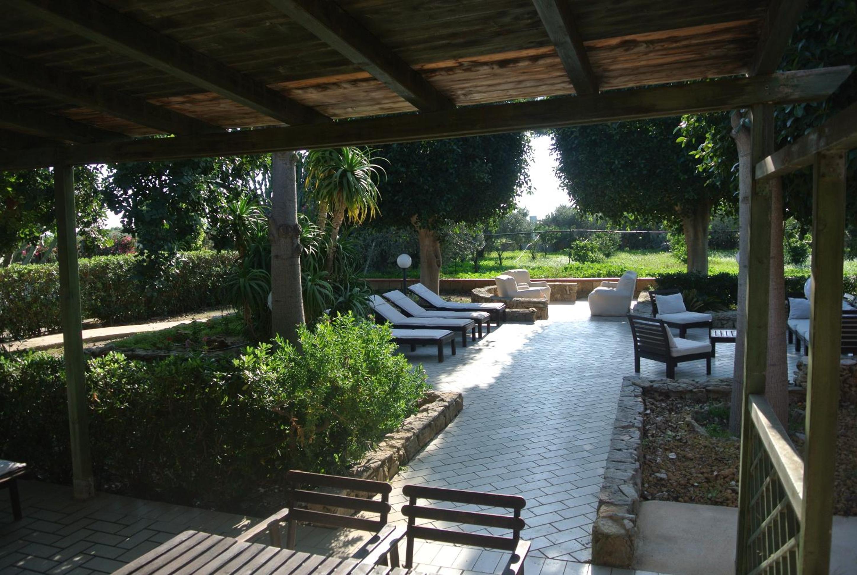 Villa Carlotta Resort