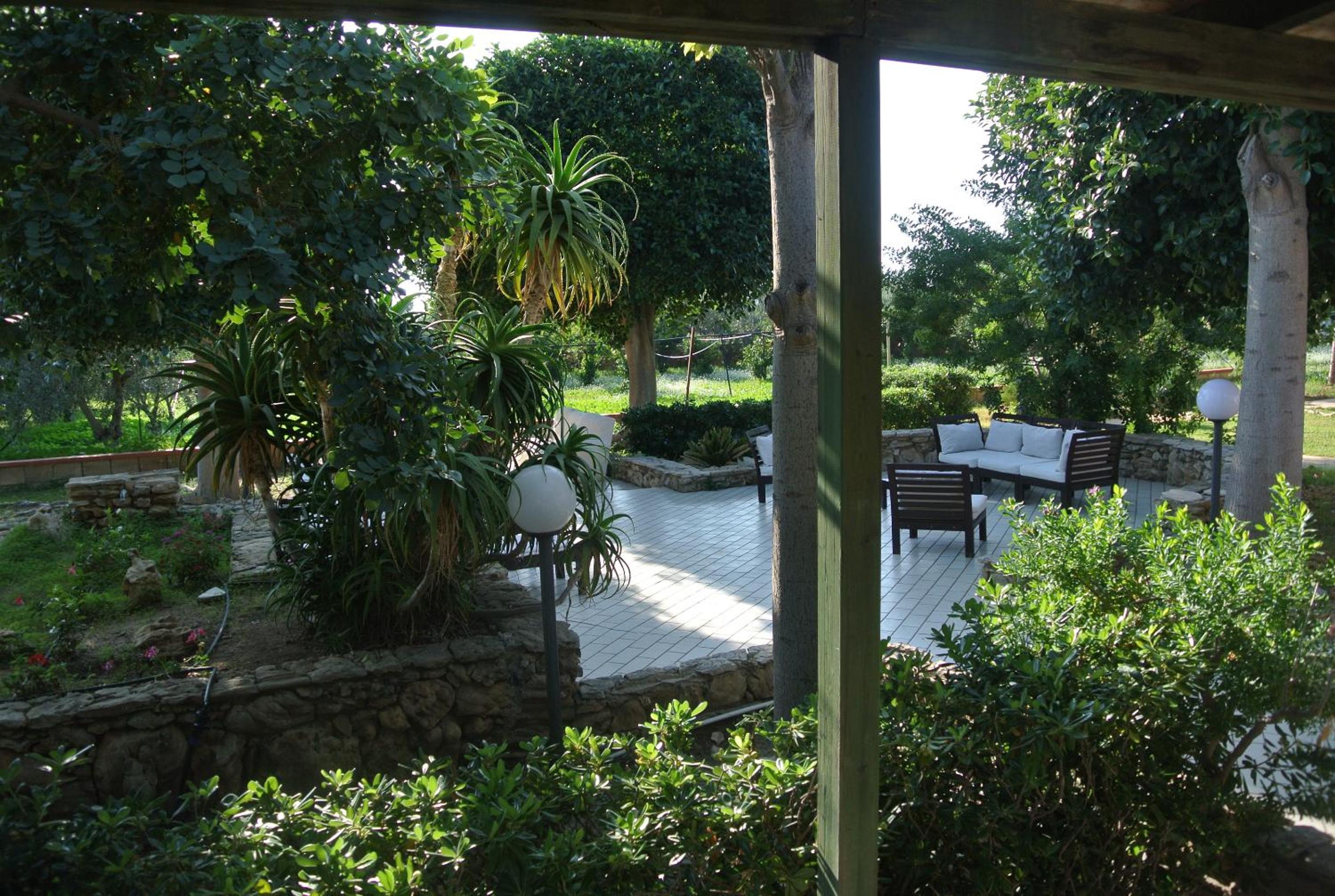 Villa Carlotta Resort