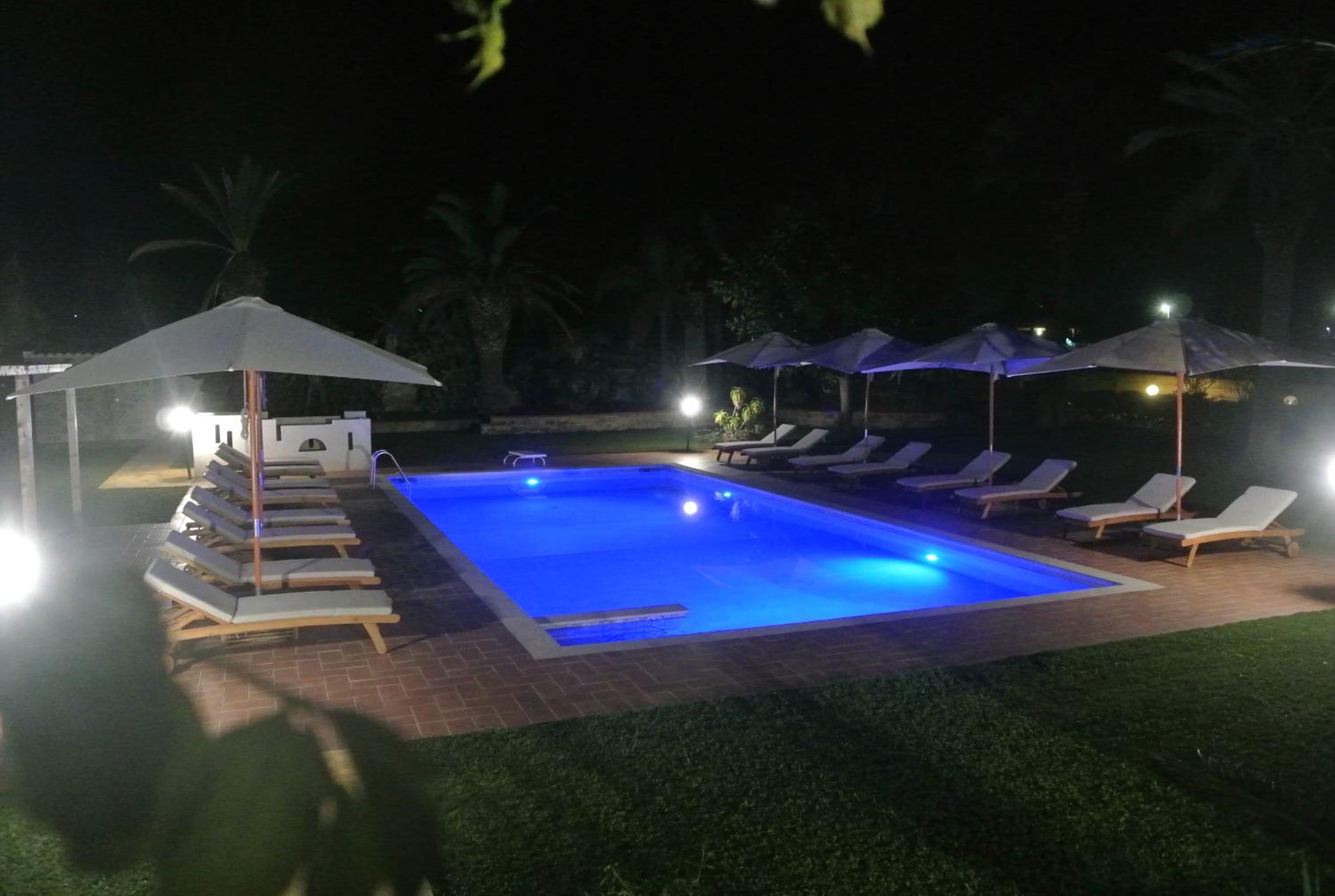 Villa Carlotta Resort