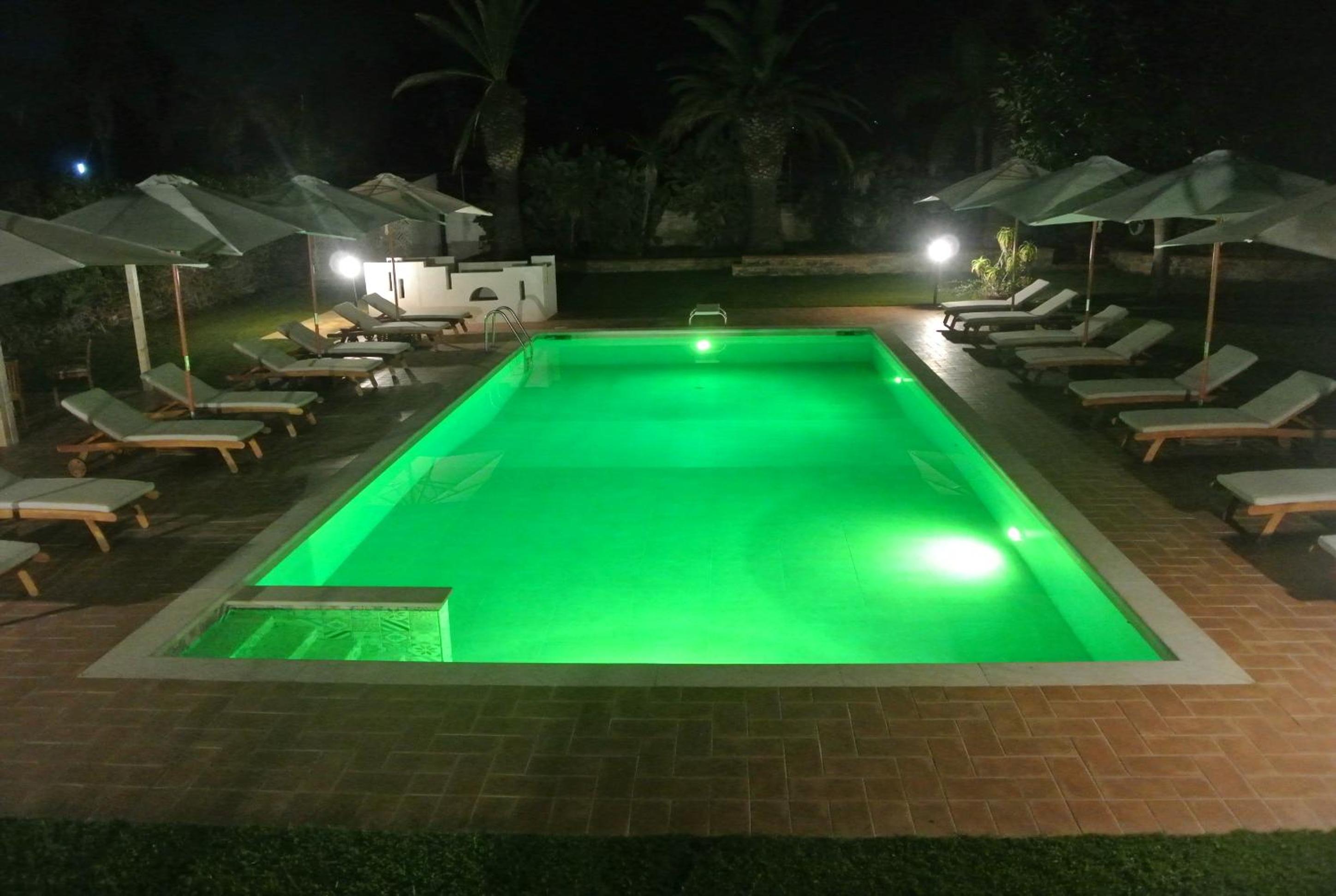 Villa Carlotta Resort