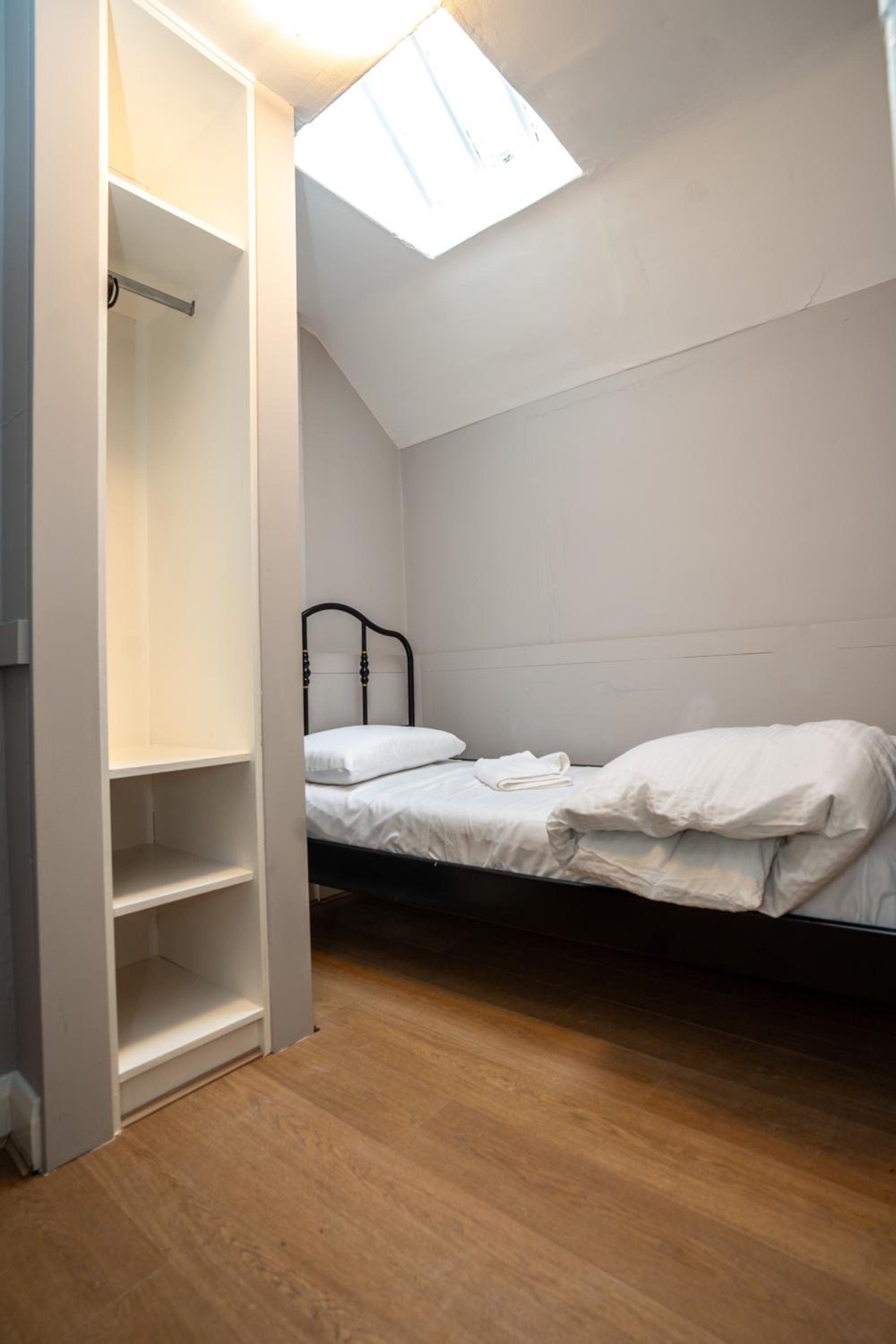 Talbot Street Guest House