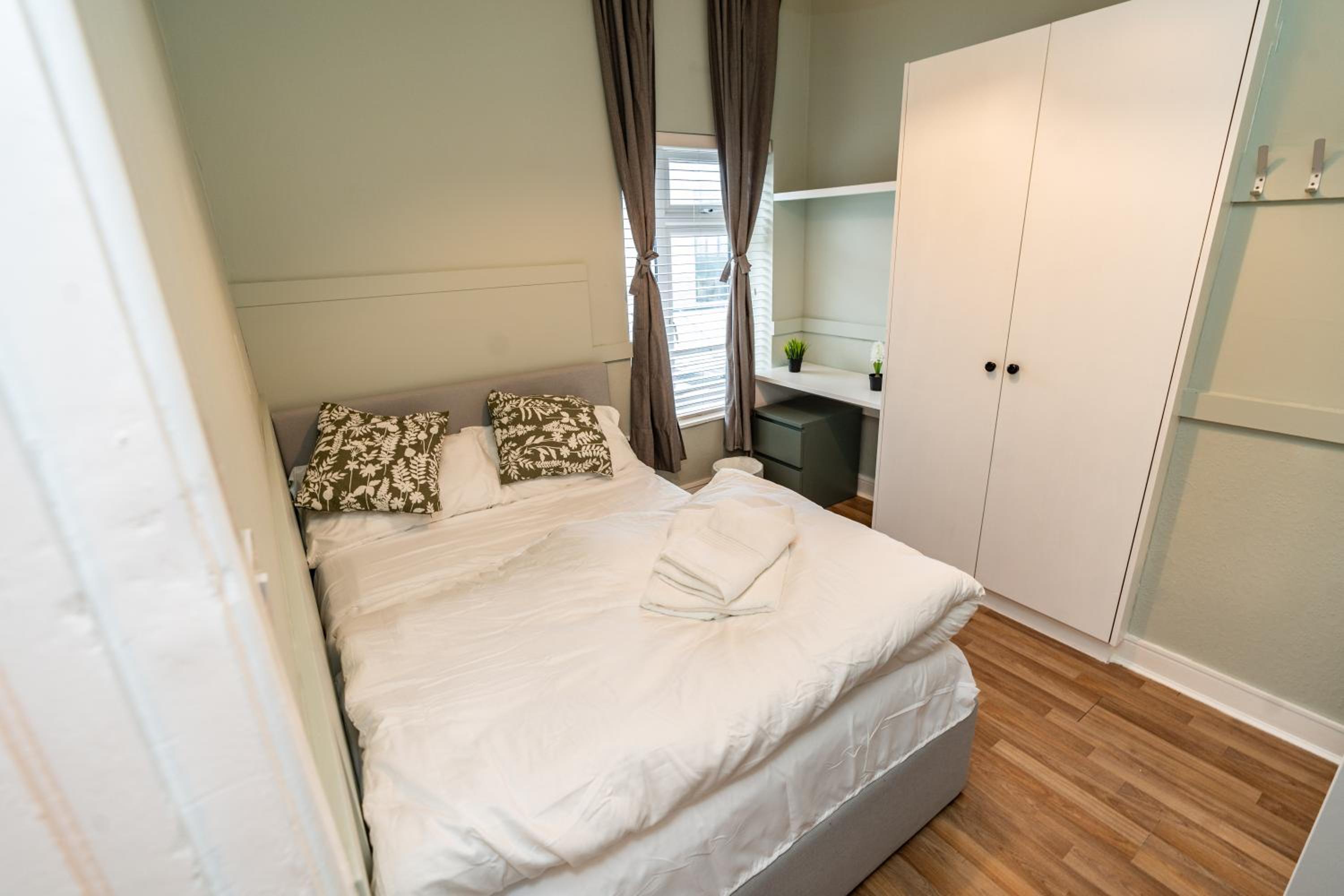 Talbot Street Guest House