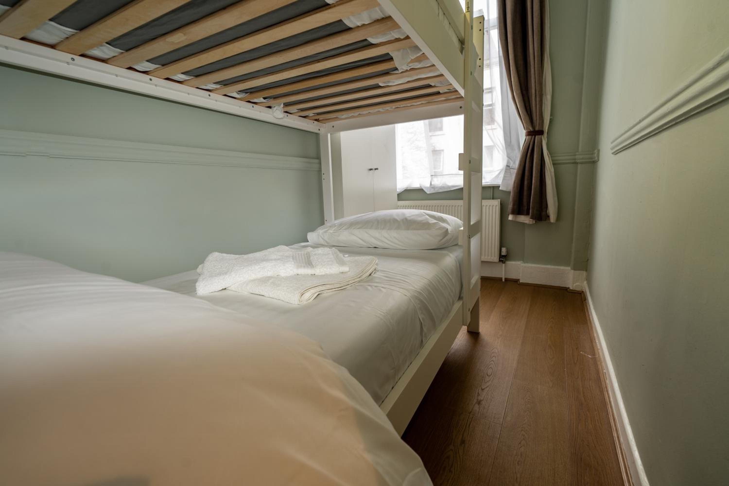 Talbot Street Guest House