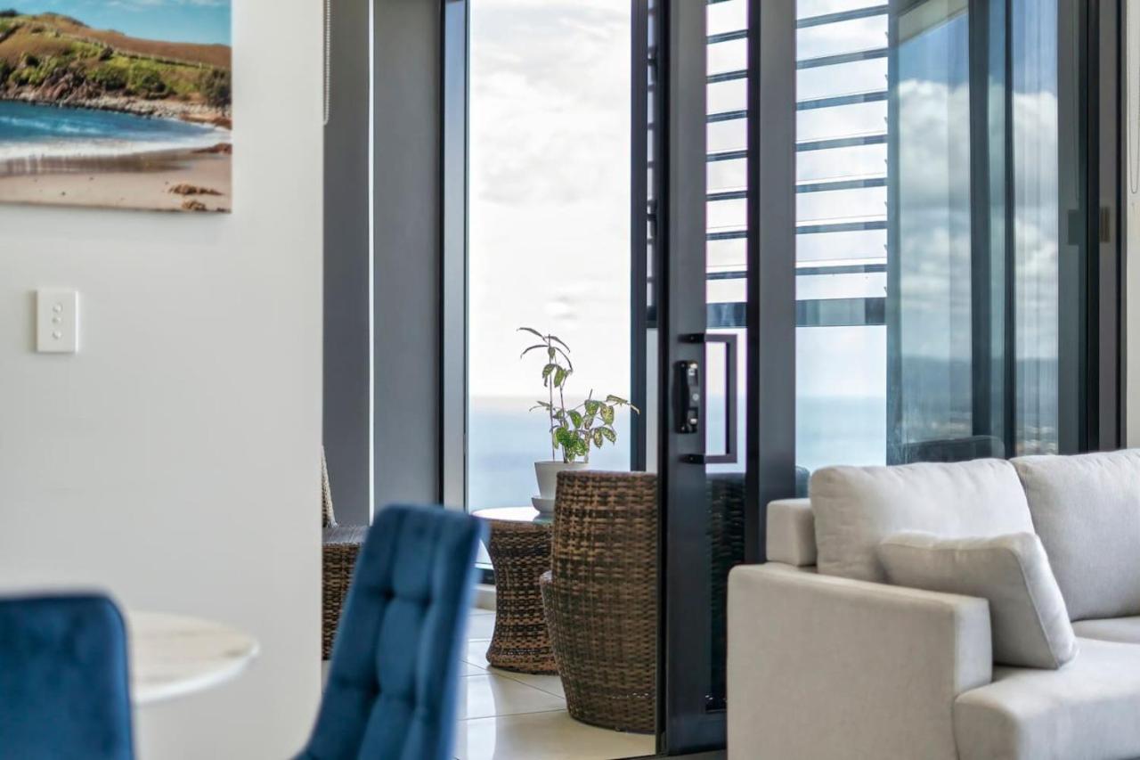 Stunning Ocean View 2 Bedroom Surfers Paradise