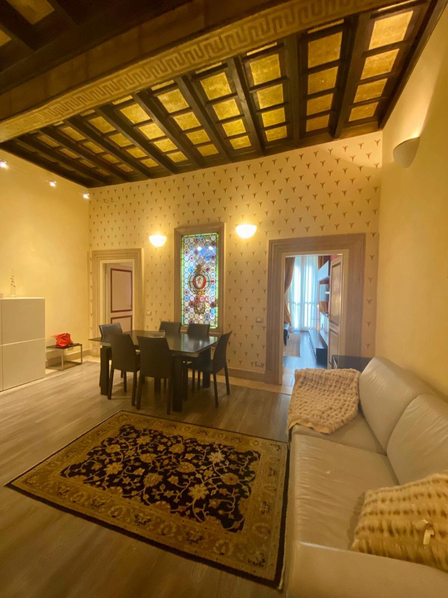 NSM 71VIADELCORSO Luxury Home