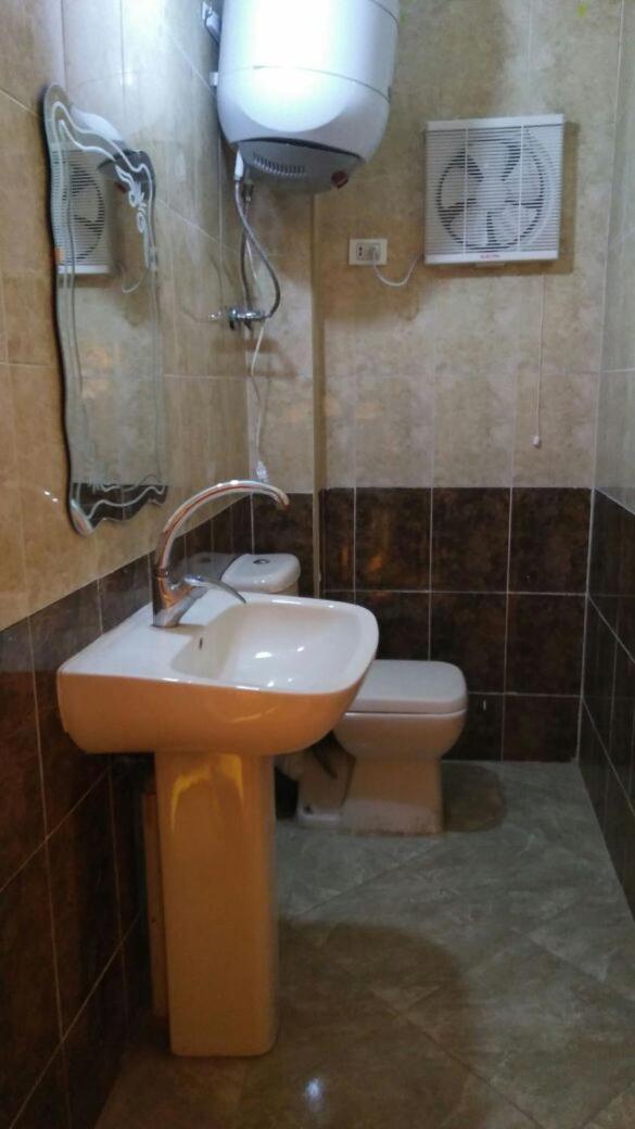 Spacious 3 bedroom Nile Apartment