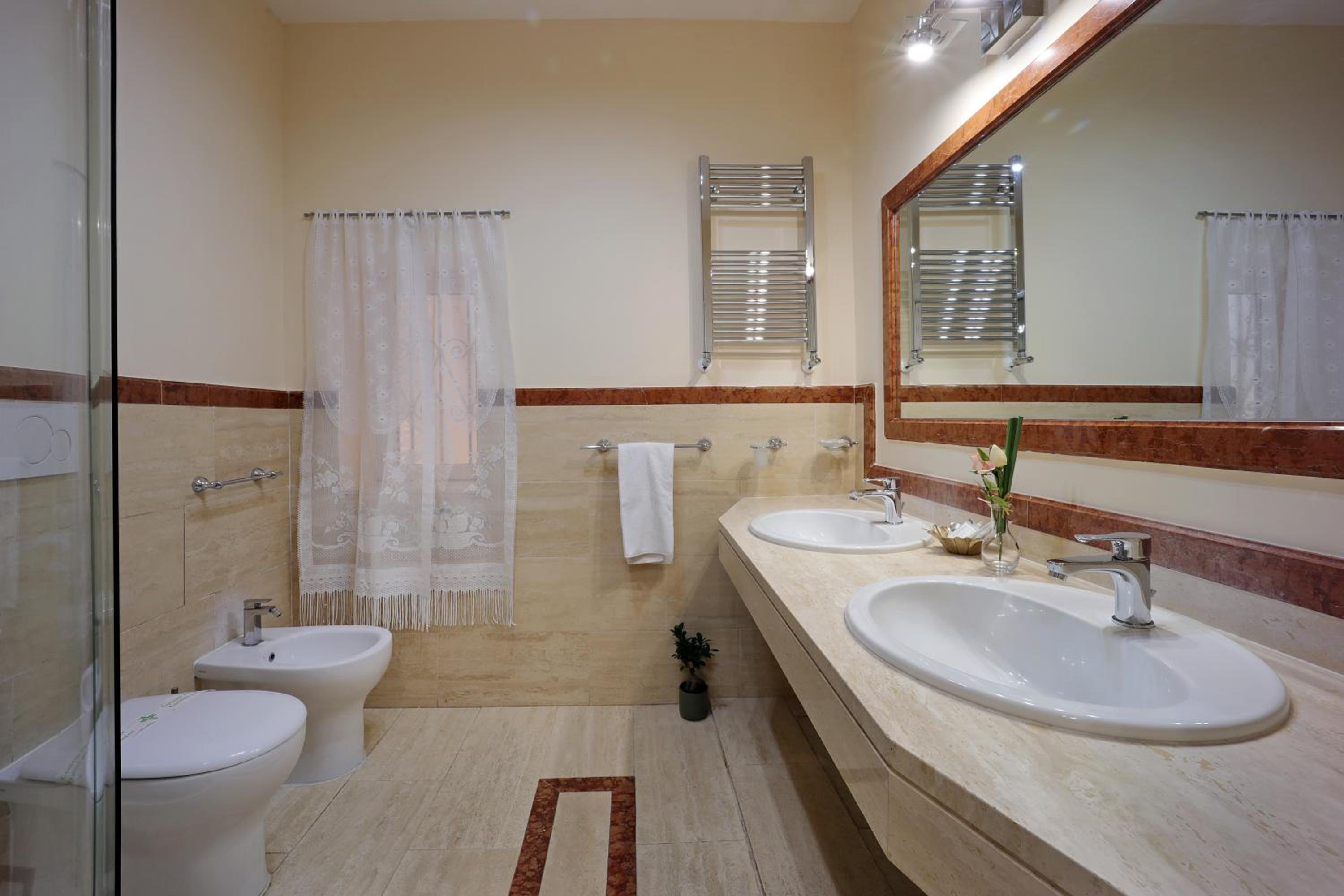 NSM 71VIADELCORSO Luxury Home