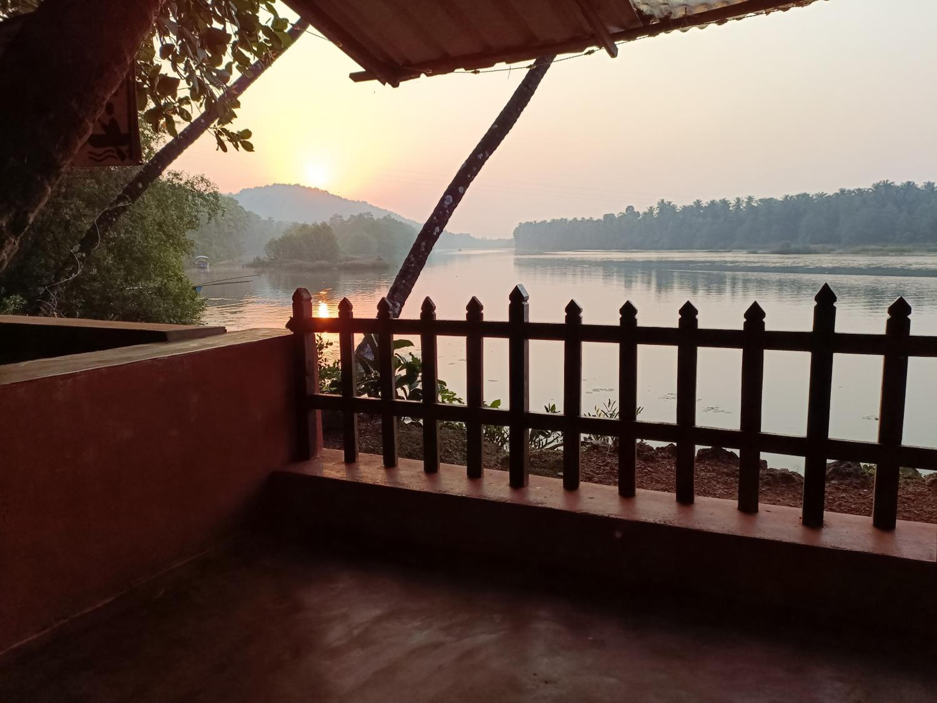 Honnavar River Front Home stay