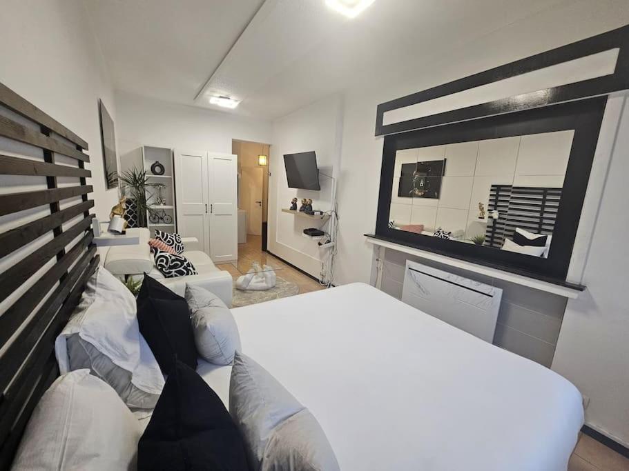 cosy studio concorde