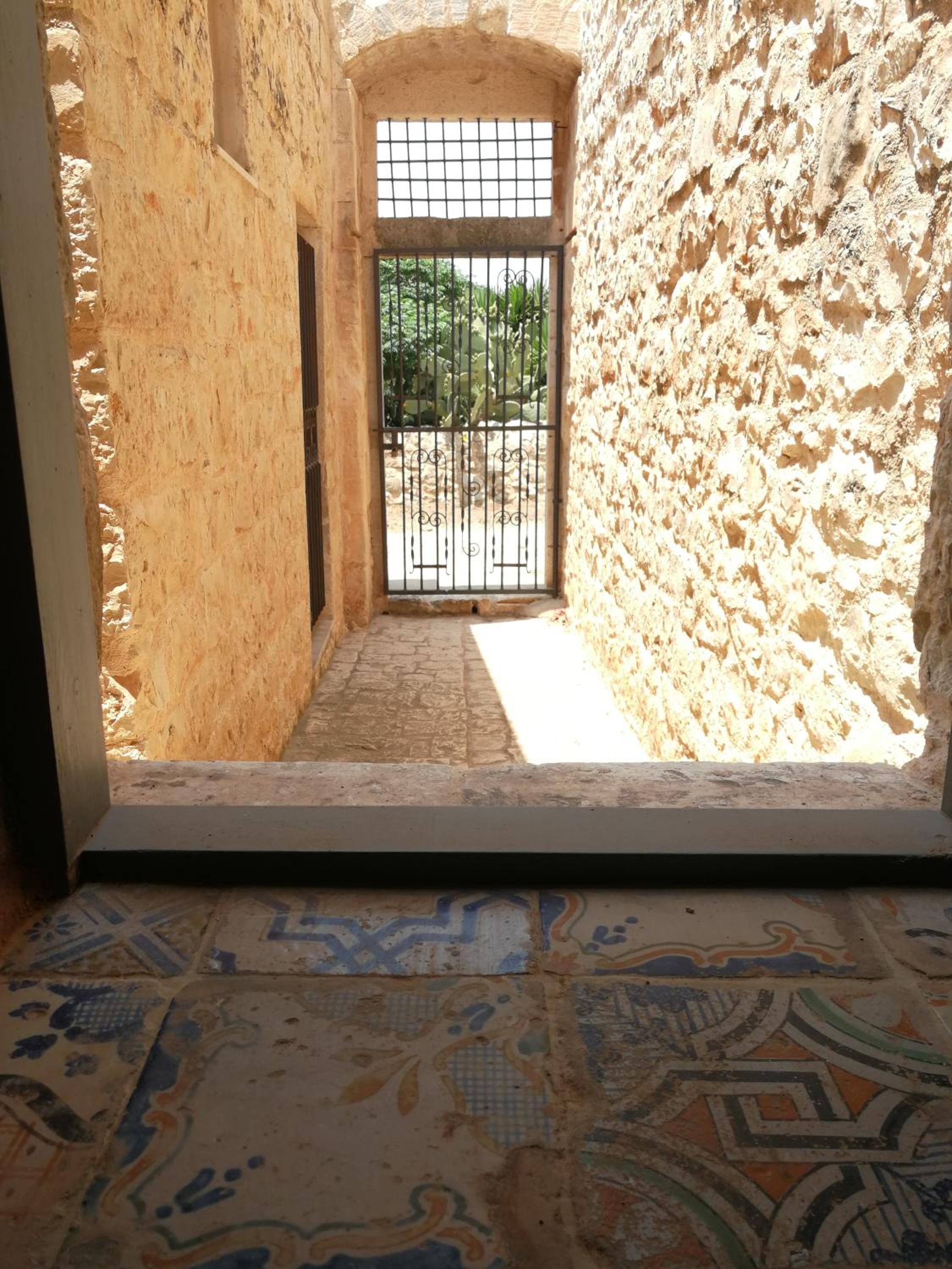 Photo 46