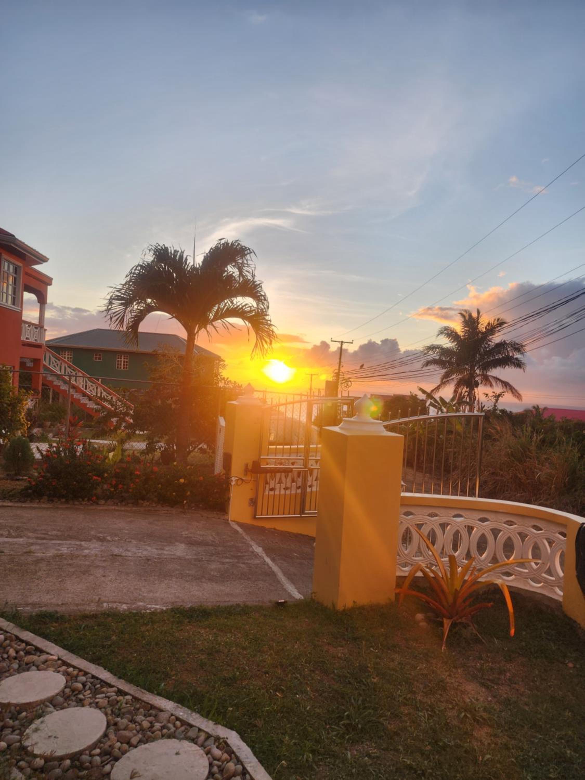 Sunsetcrest Tranquil Getaway