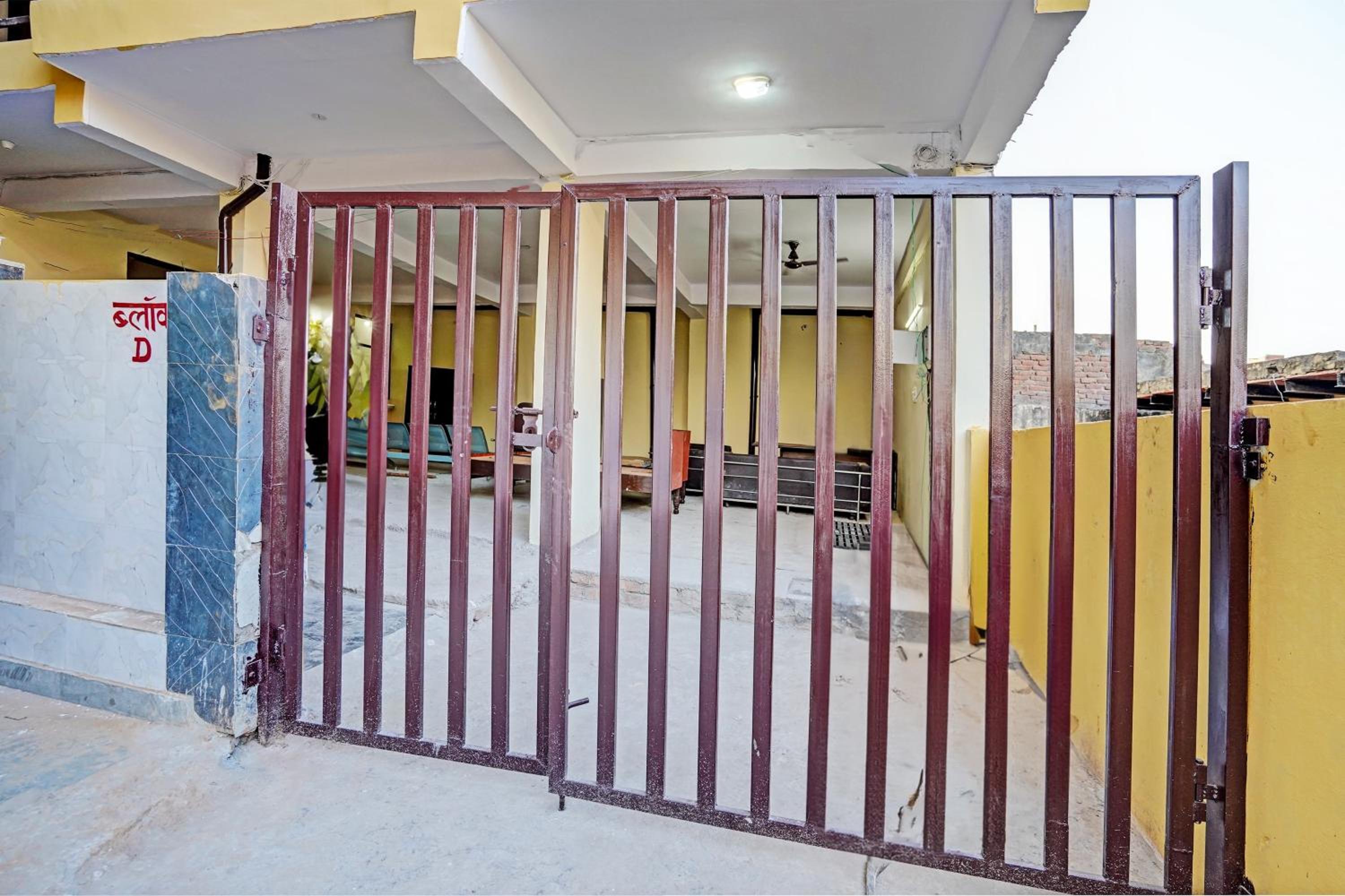 Hotel O Royal