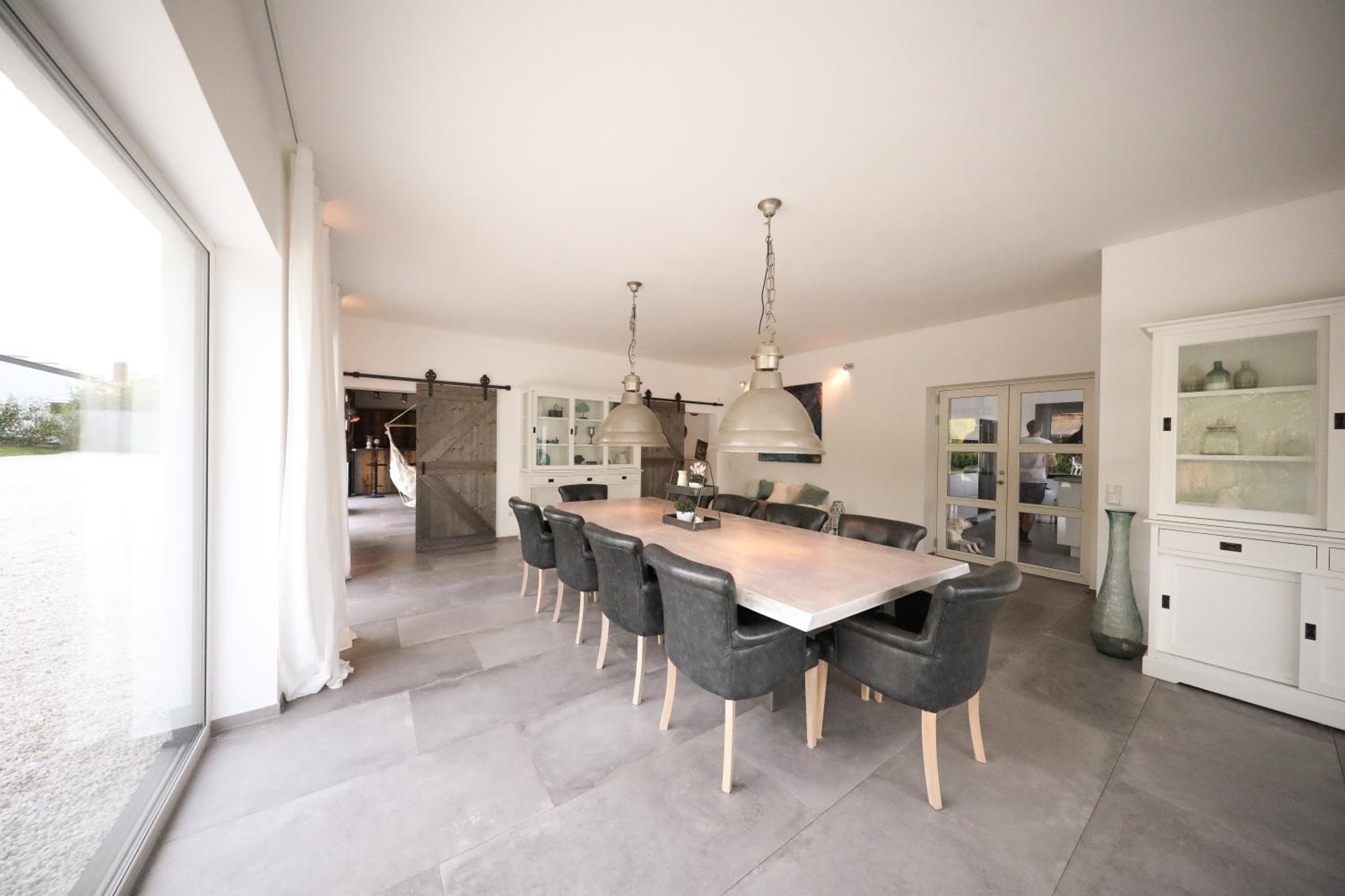 5Season- Luxus-Spa, Bar, Weinkeller, Billard