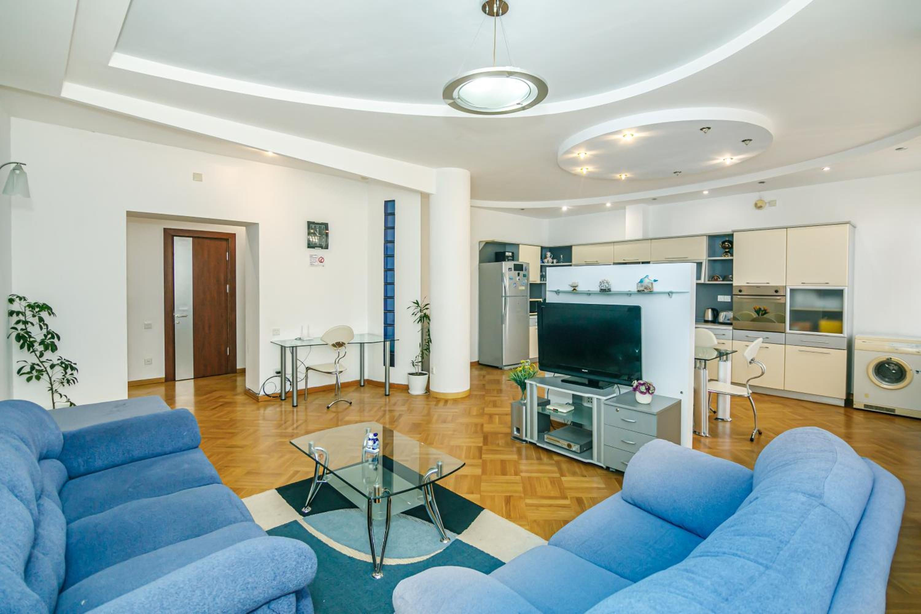 MAGNIUM Apartment in Nizami st