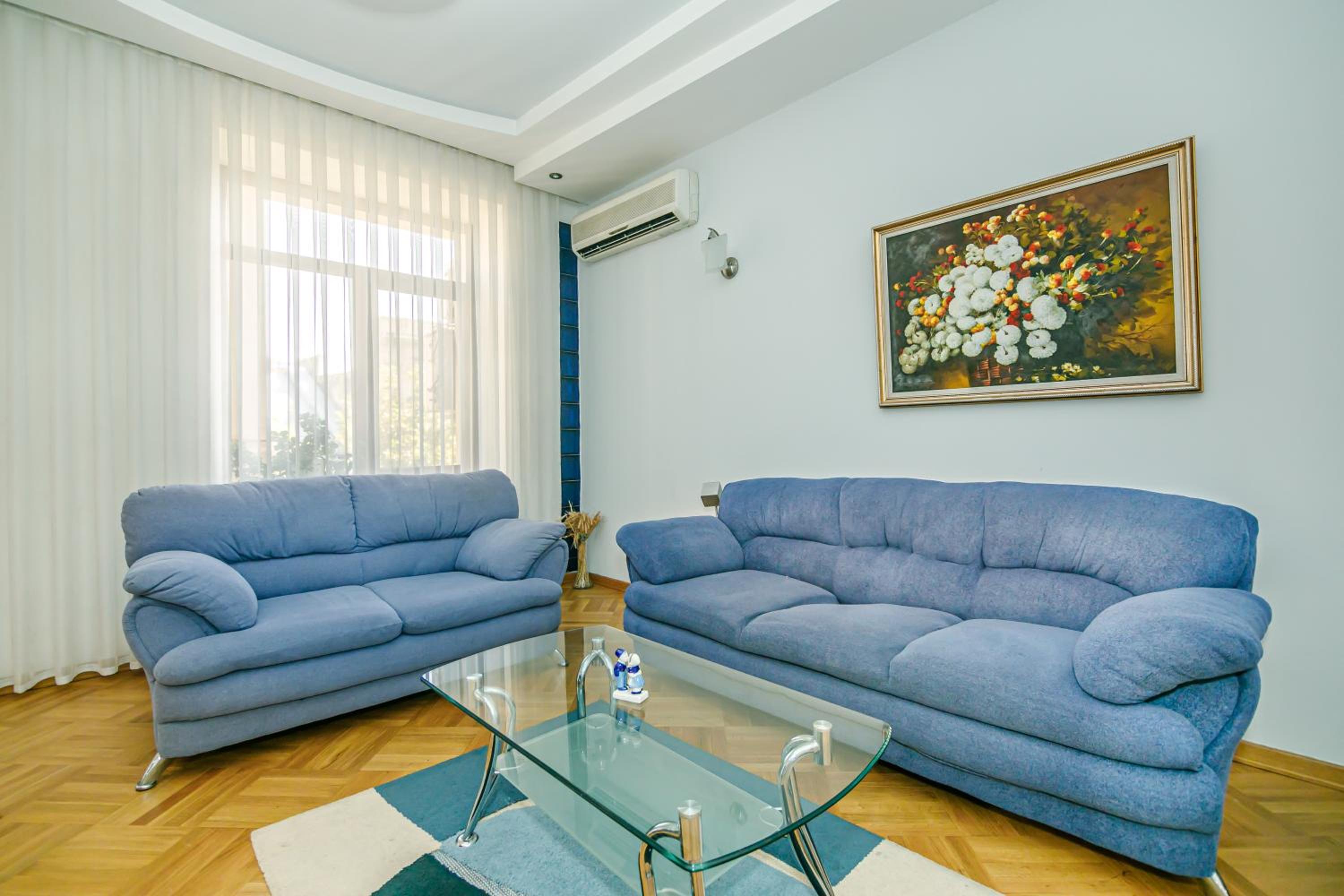 MAGNIUM Apartment in Nizami st