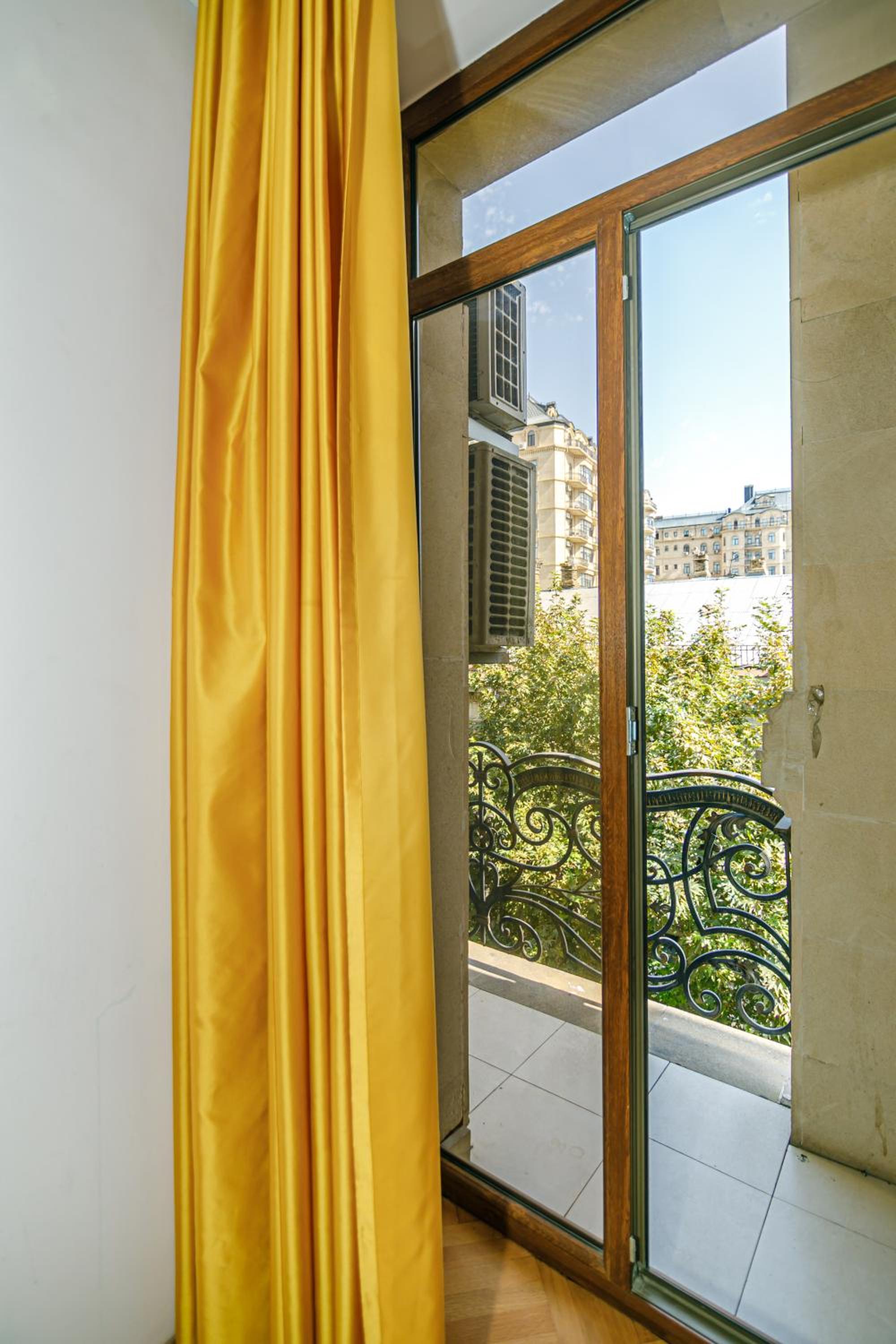 MAGNIUM Apartment in Nizami st