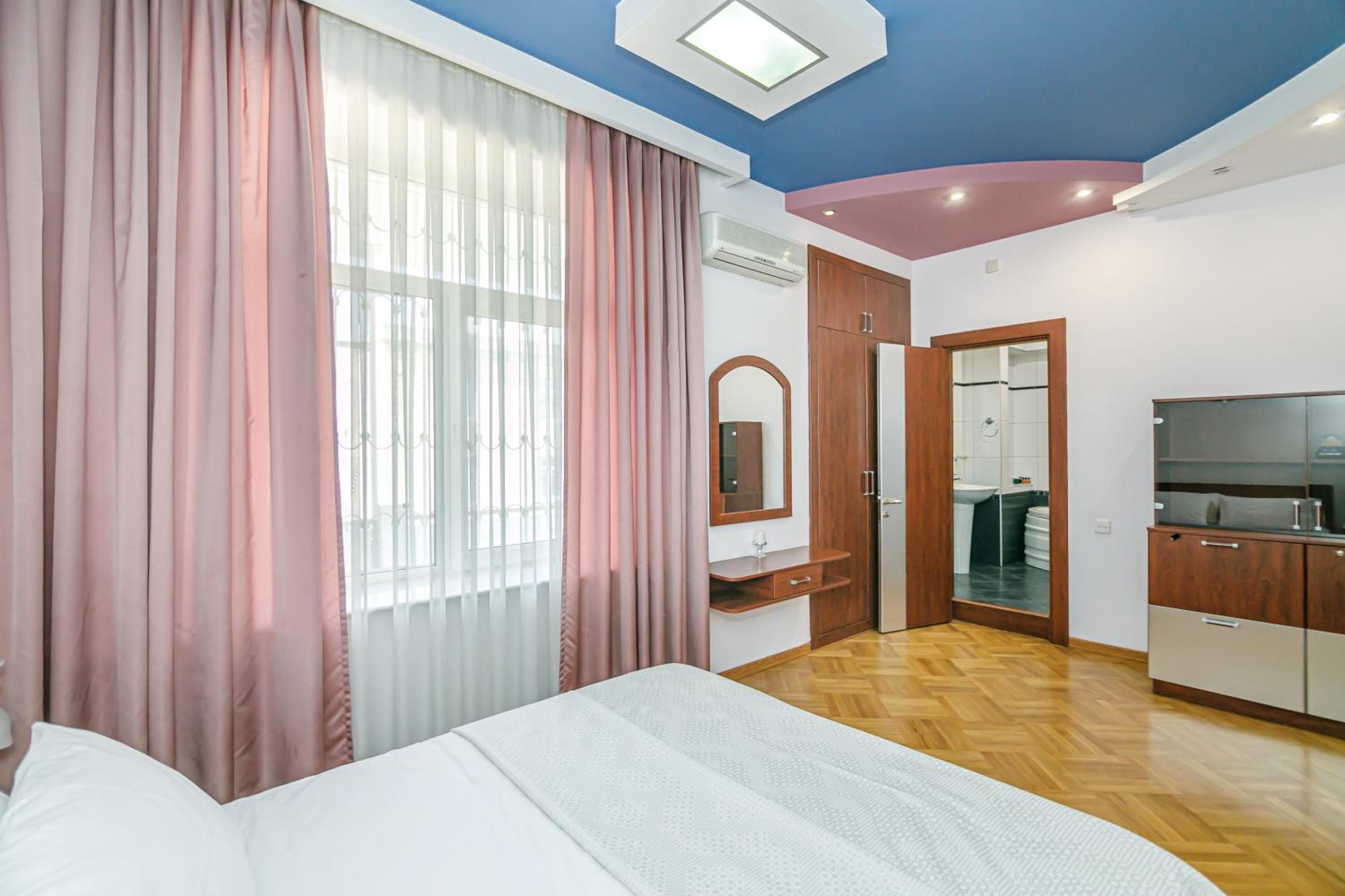 MAGNIUM Apartment in Nizami st