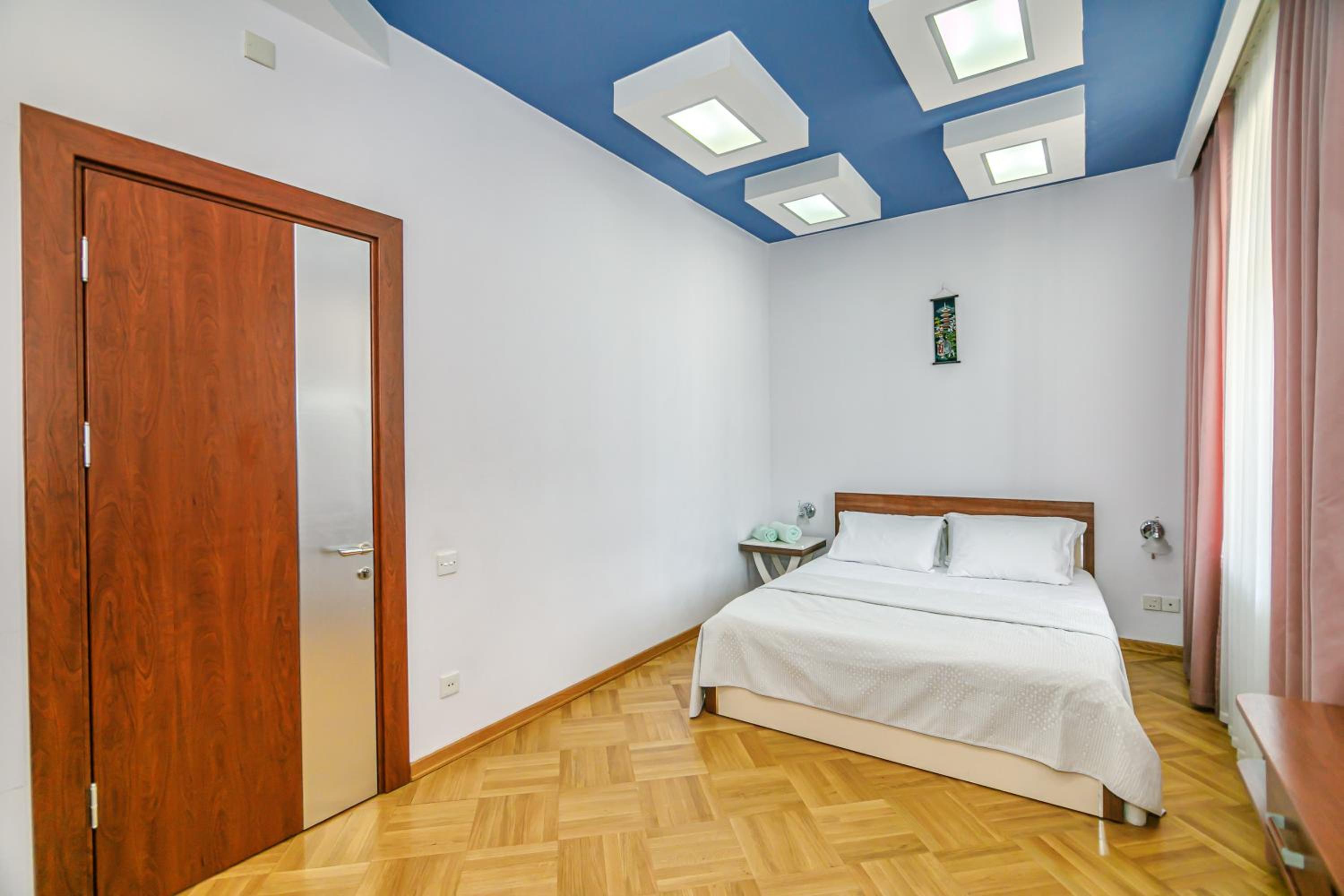 MAGNIUM Apartment in Nizami st