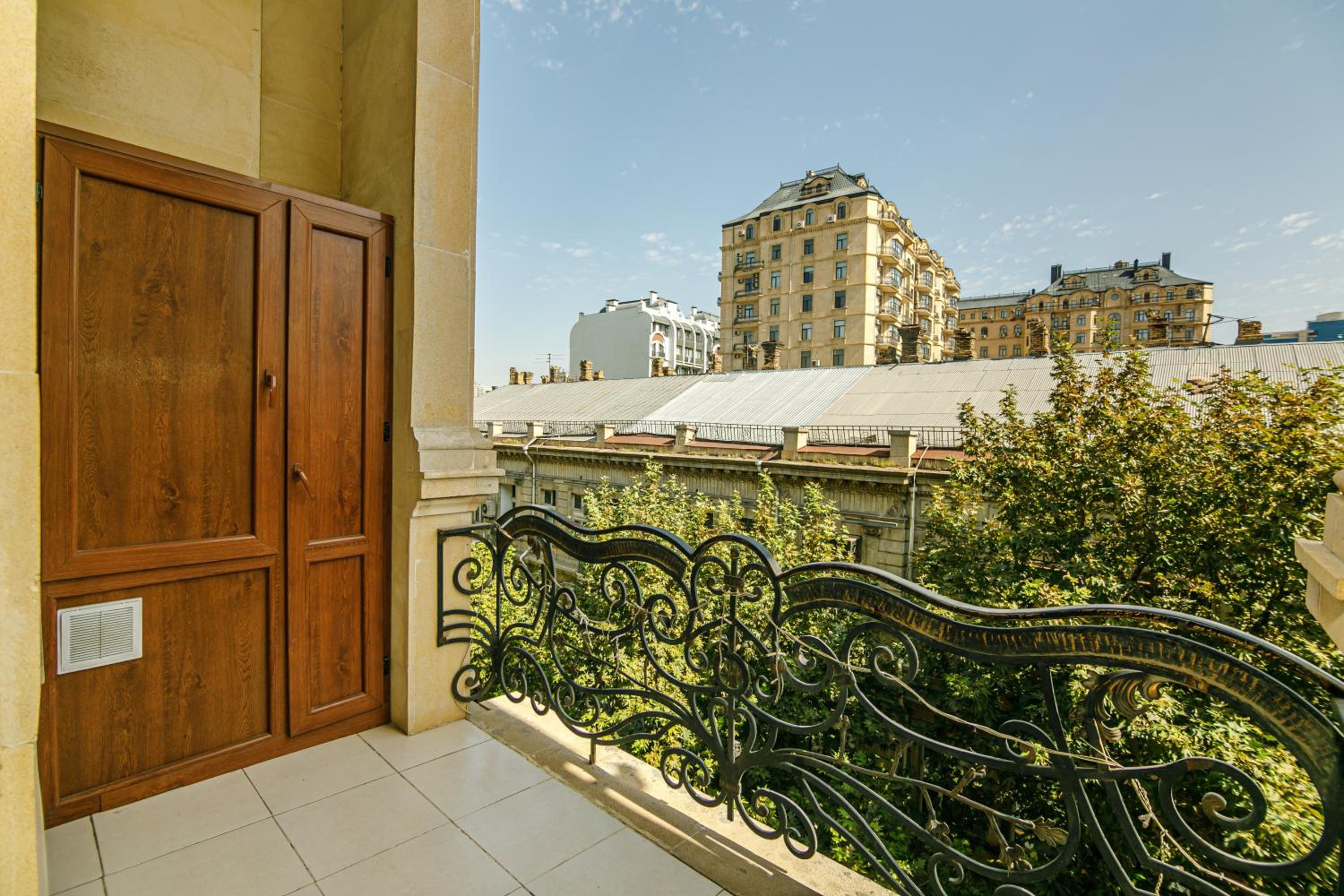 MAGNIUM Apartment in Nizami st
