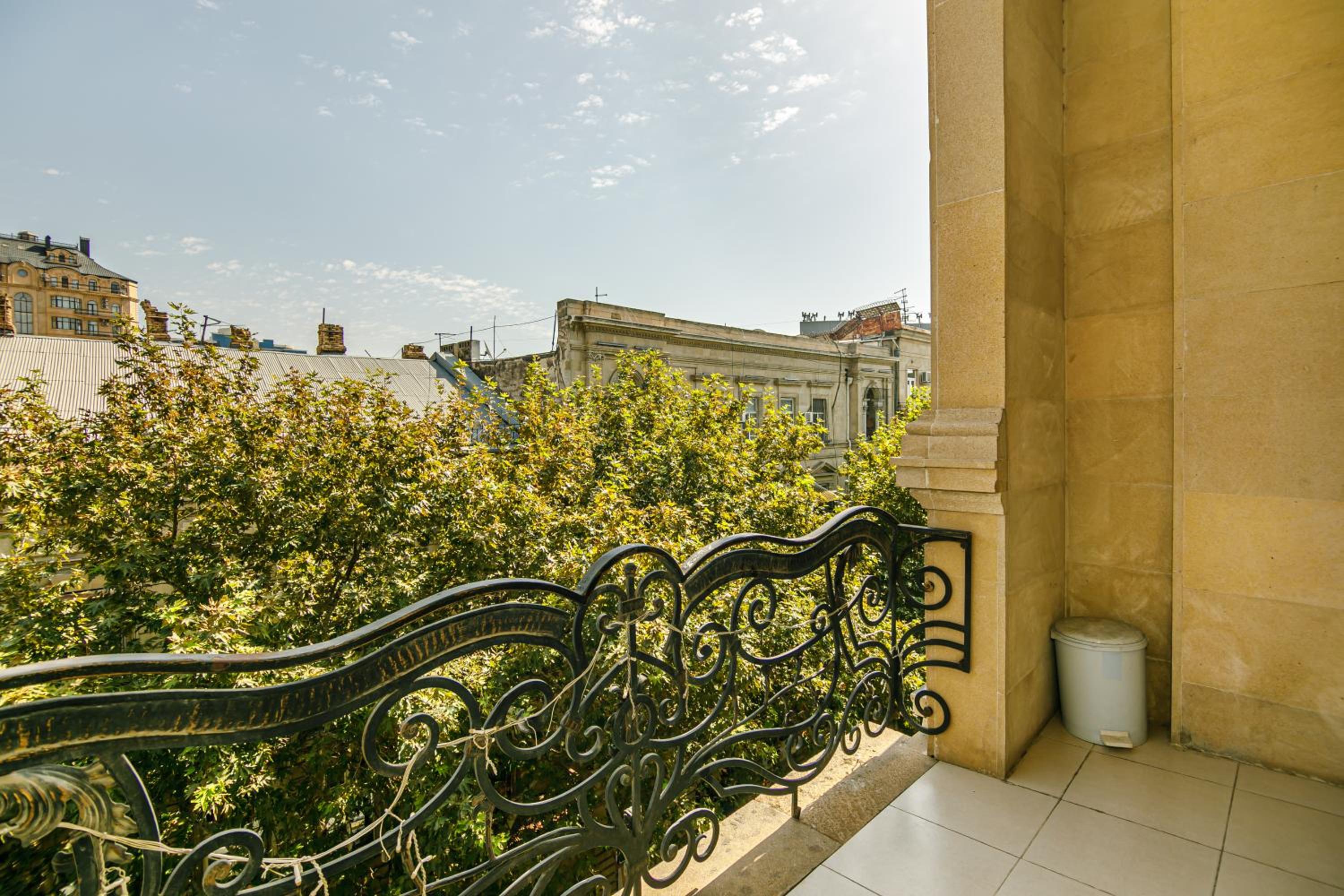 MAGNIUM Apartment in Nizami st