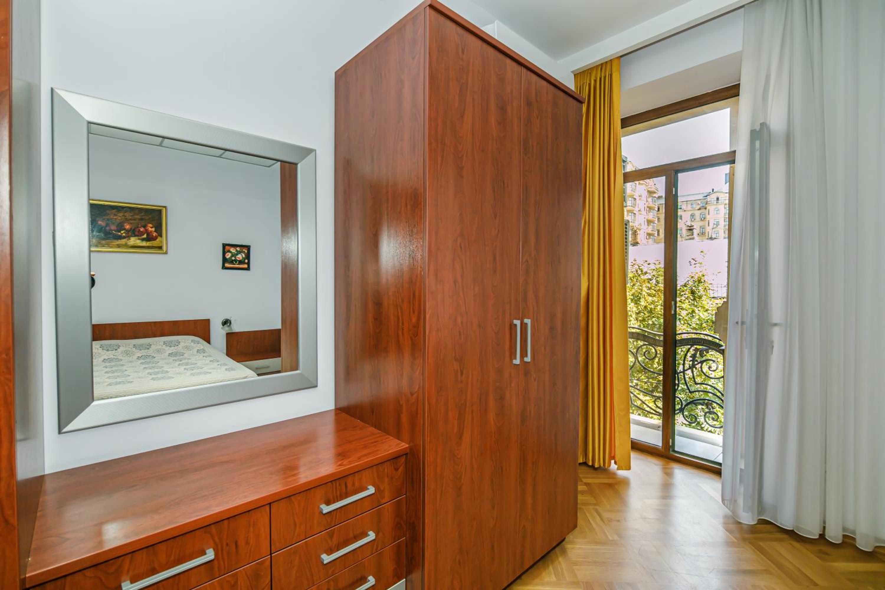 MAGNIUM Apartment in Nizami st
