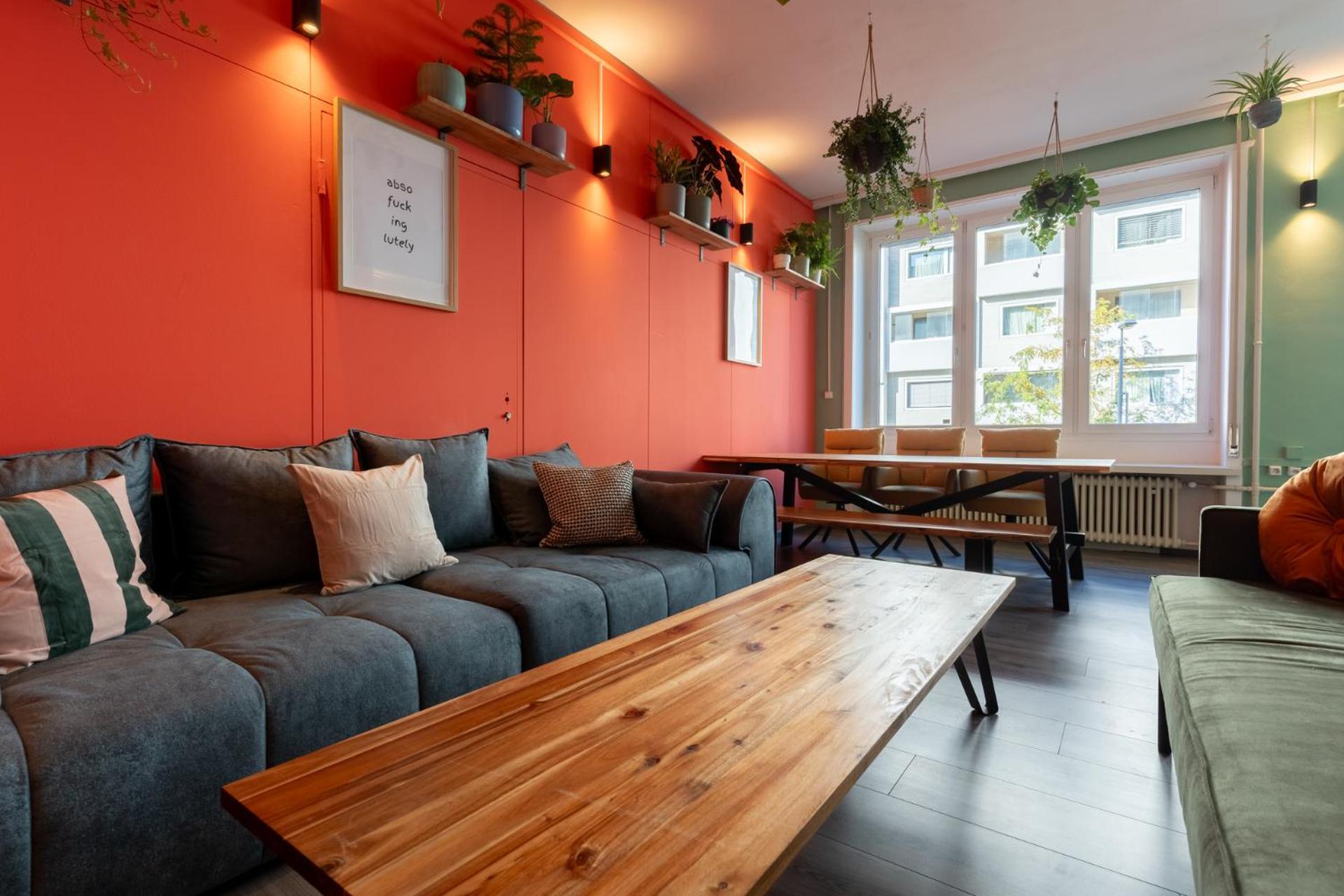 lounge