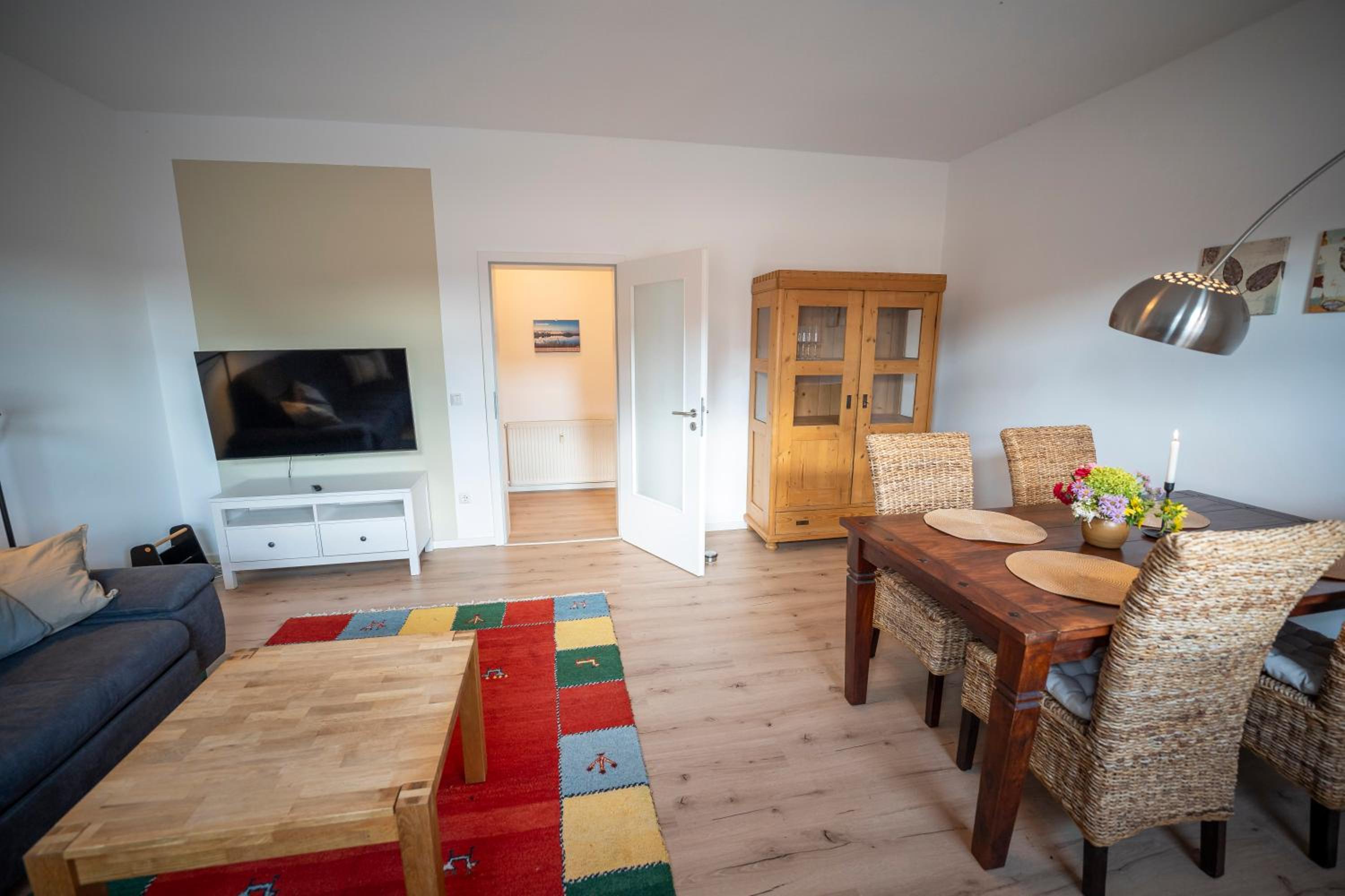 Haus unterm Mammutbaum - Elberadweg