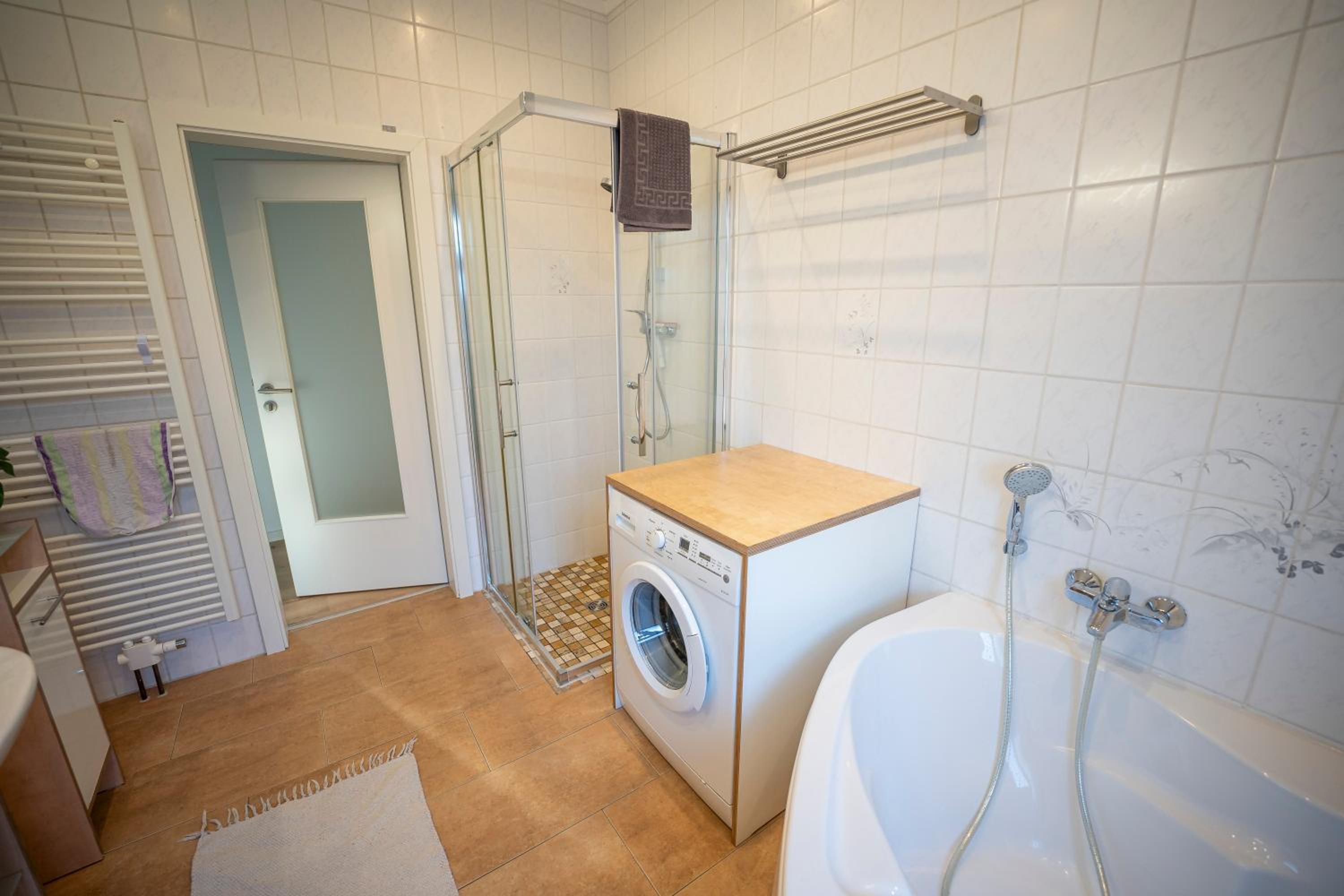 Haus unterm Mammutbaum - Elberadweg