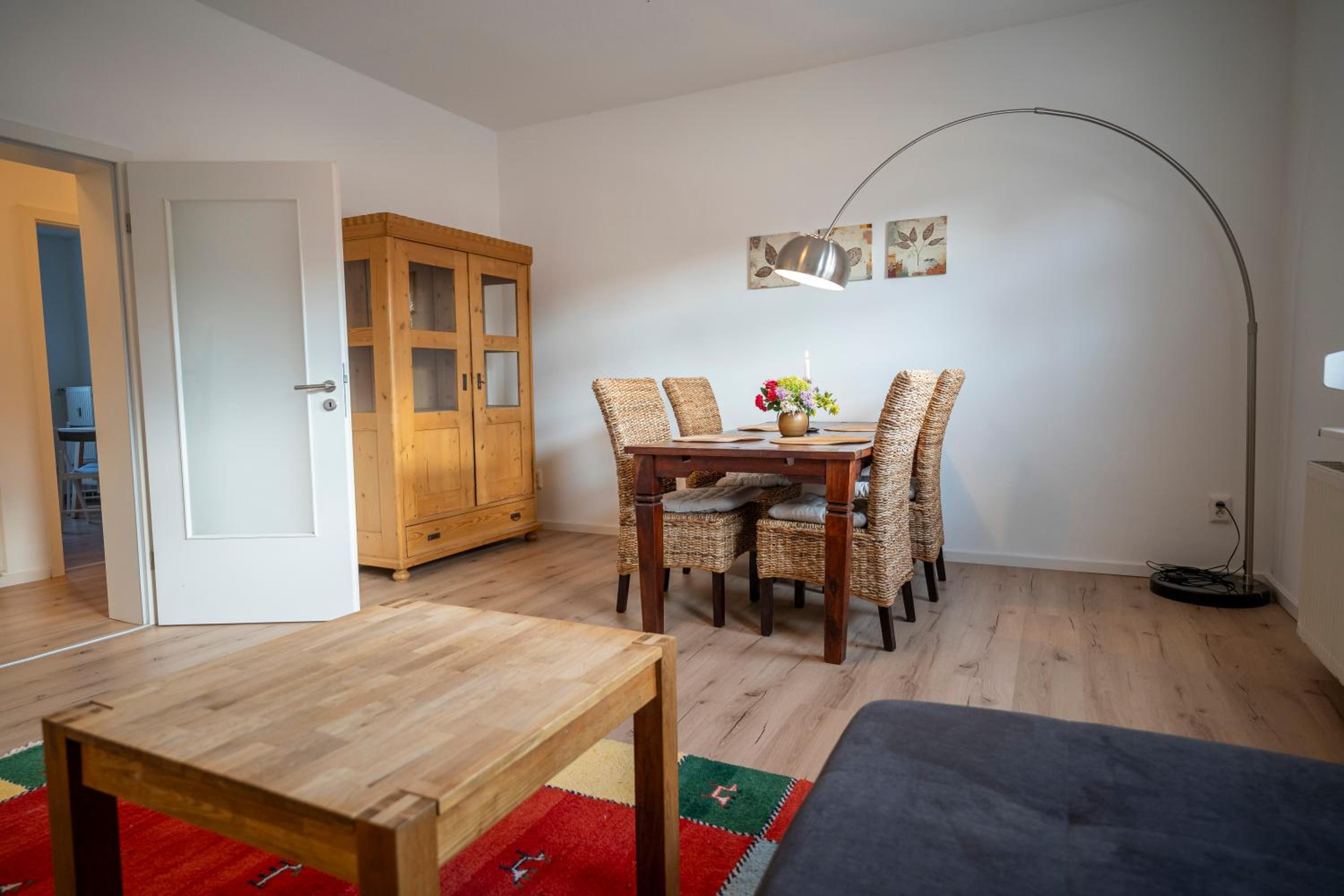Haus unterm Mammutbaum - Elberadweg