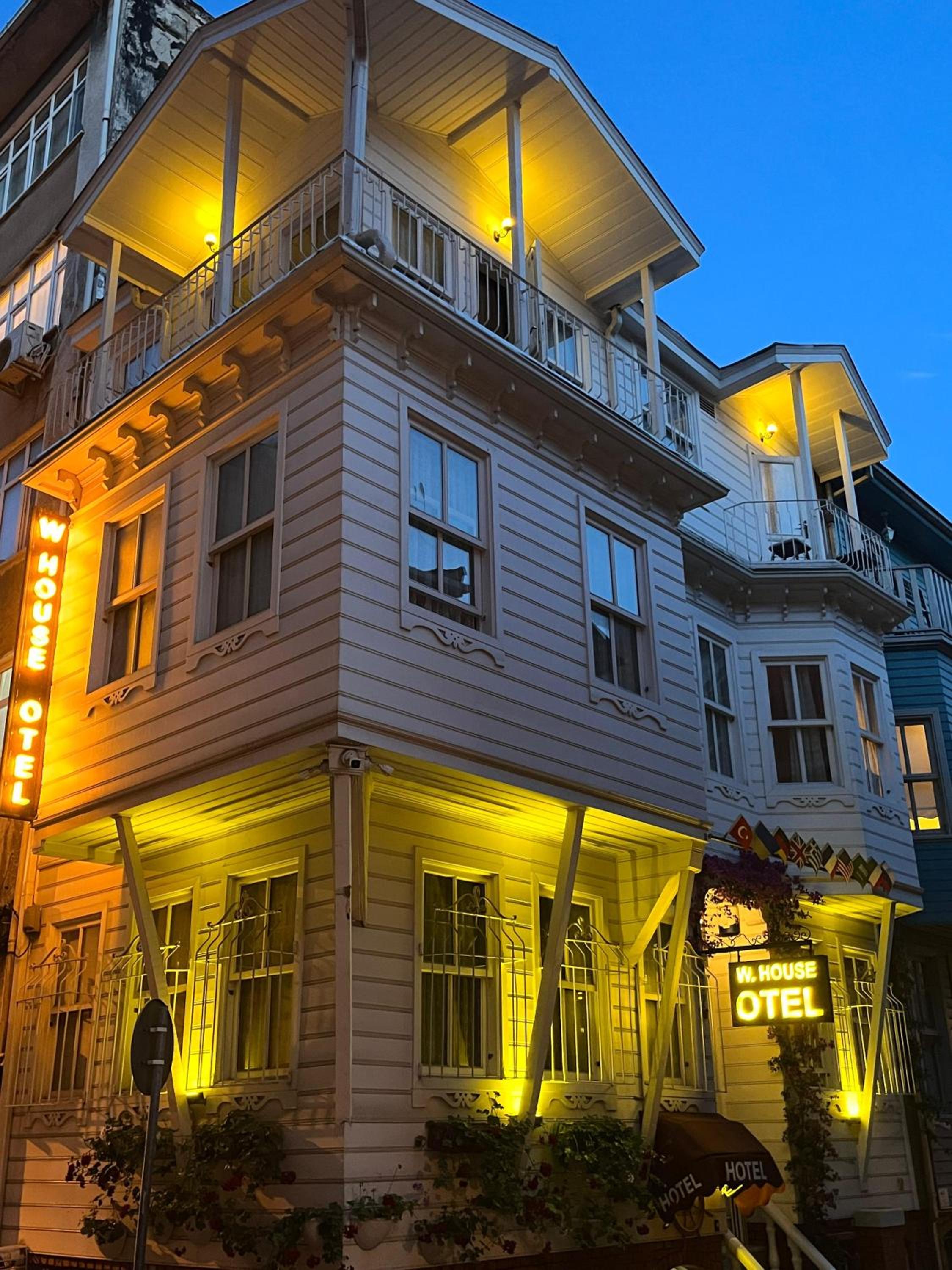 Kadıköy White House - Image 71